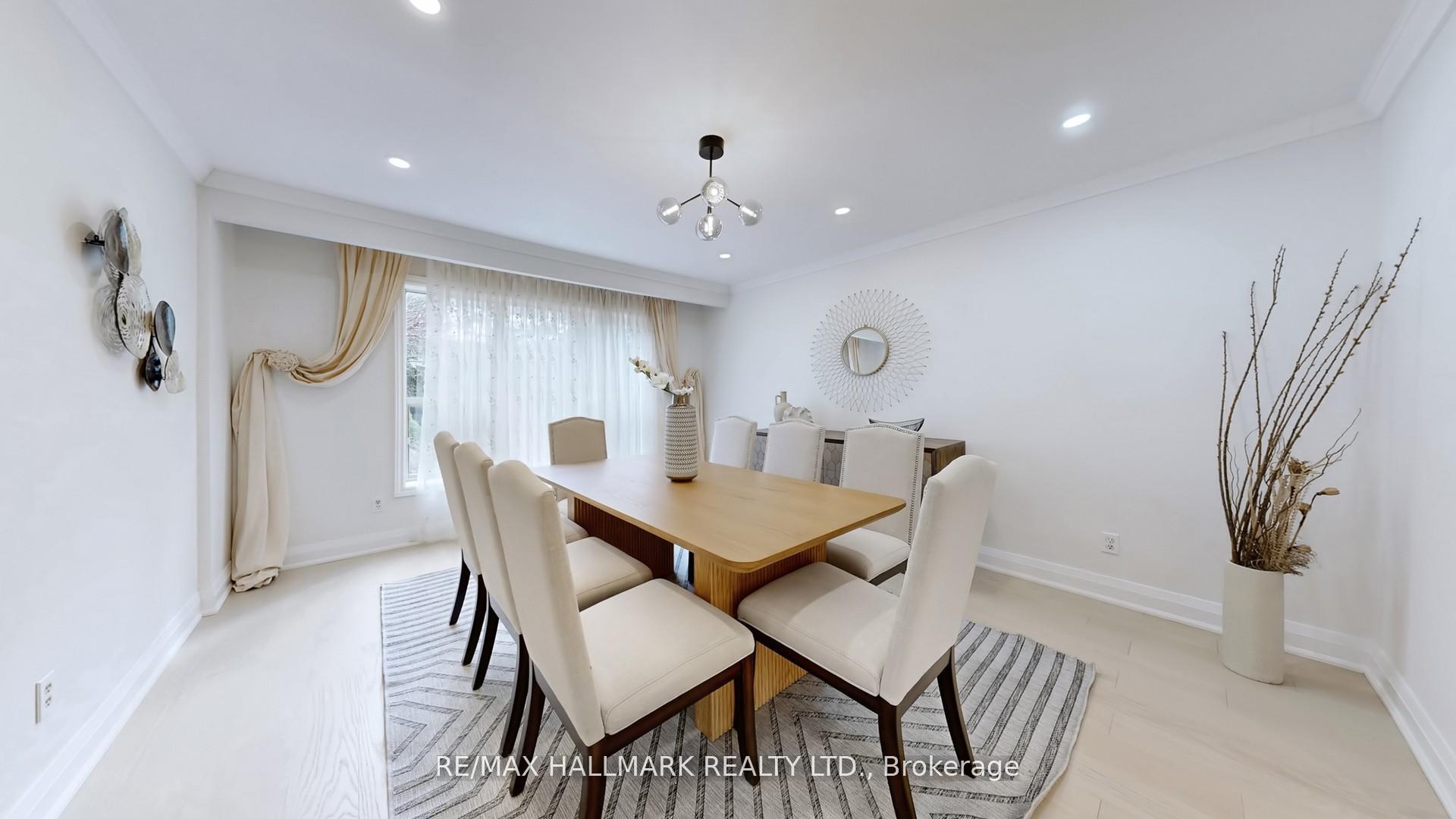 Photo 9 of 82 Windermere Crescent S, Richmond Hill, South Richvale — HOMEH