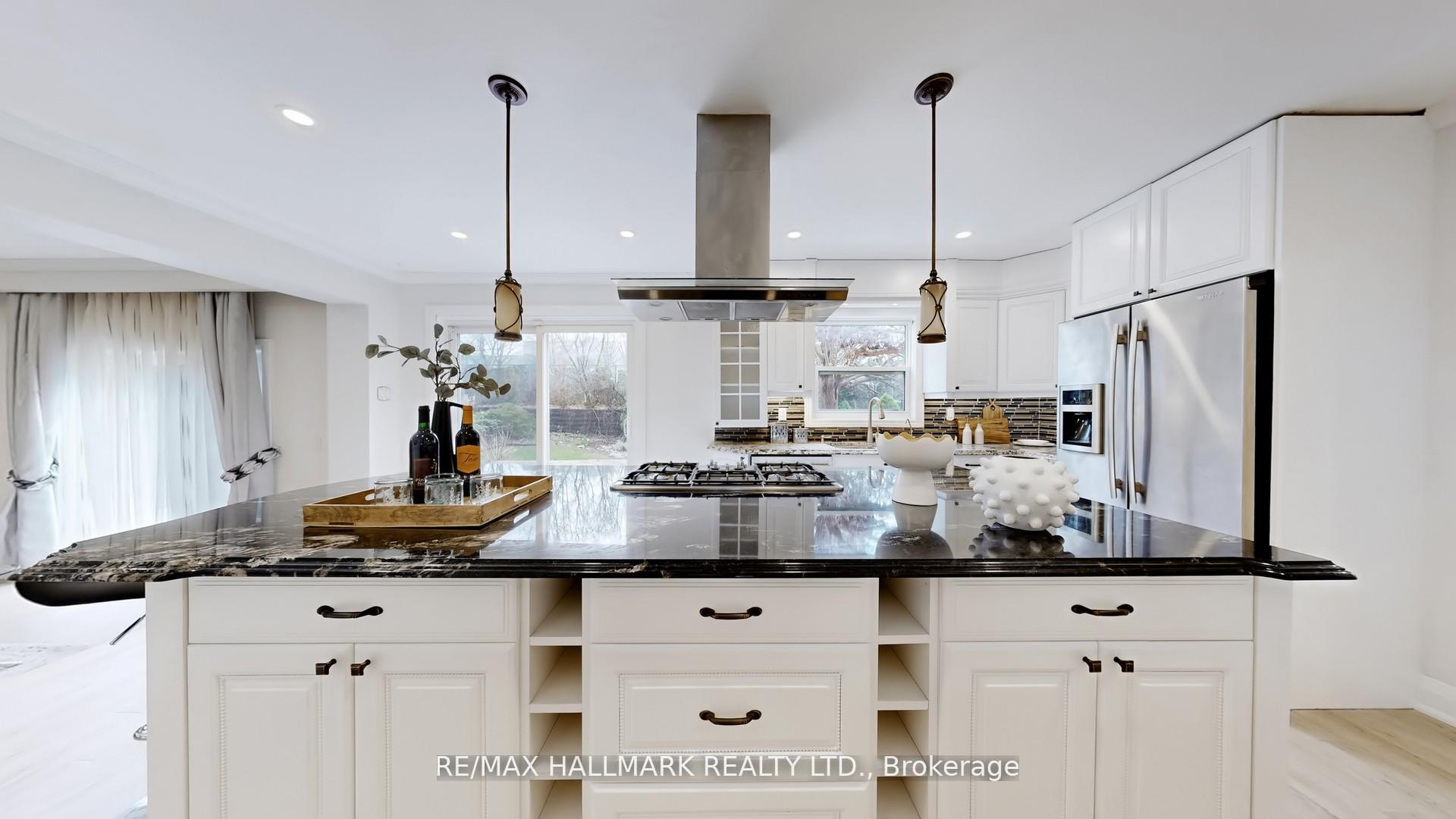 Photo 16 of 82 Windermere Crescent S, Richmond Hill, South Richvale — HOMEH