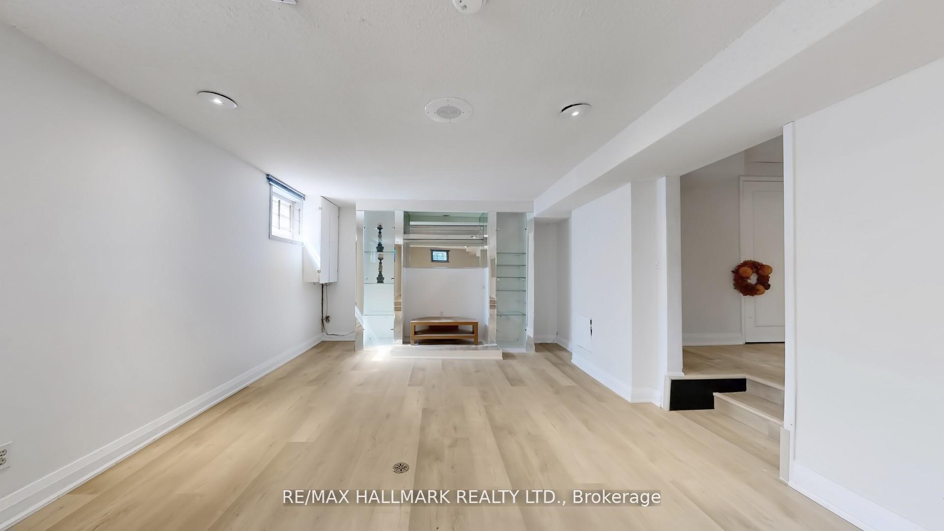 Photo 40 of 82 Windermere Crescent S, Richmond Hill, South Richvale — HOMEH