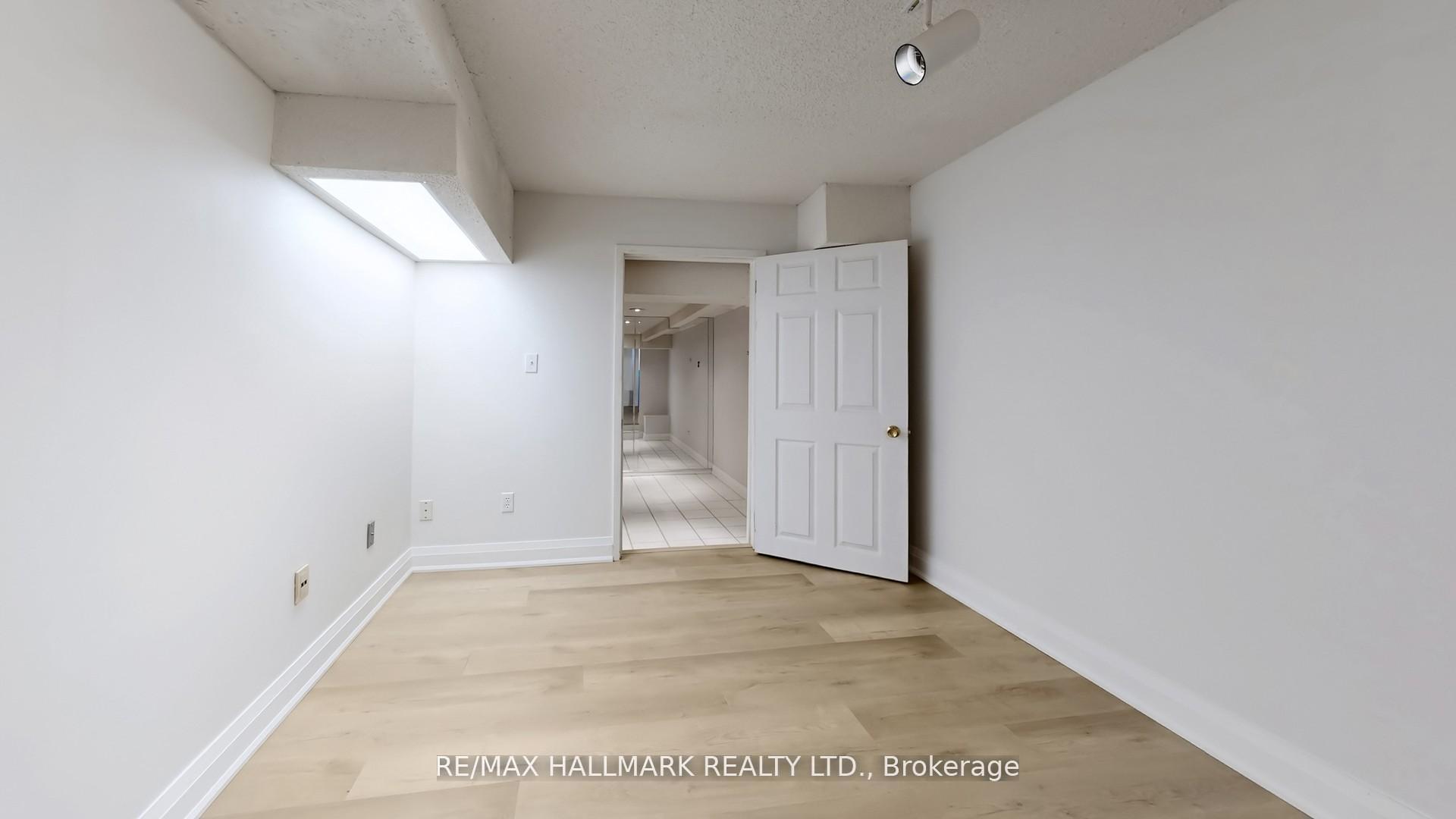 Photo 41 of 82 Windermere Crescent S, Richmond Hill, South Richvale — HOMEH