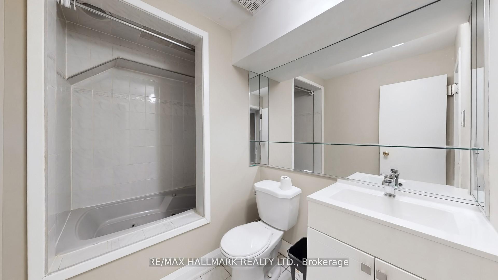Photo 43 of 82 Windermere Crescent S, Richmond Hill, South Richvale — HOMEH