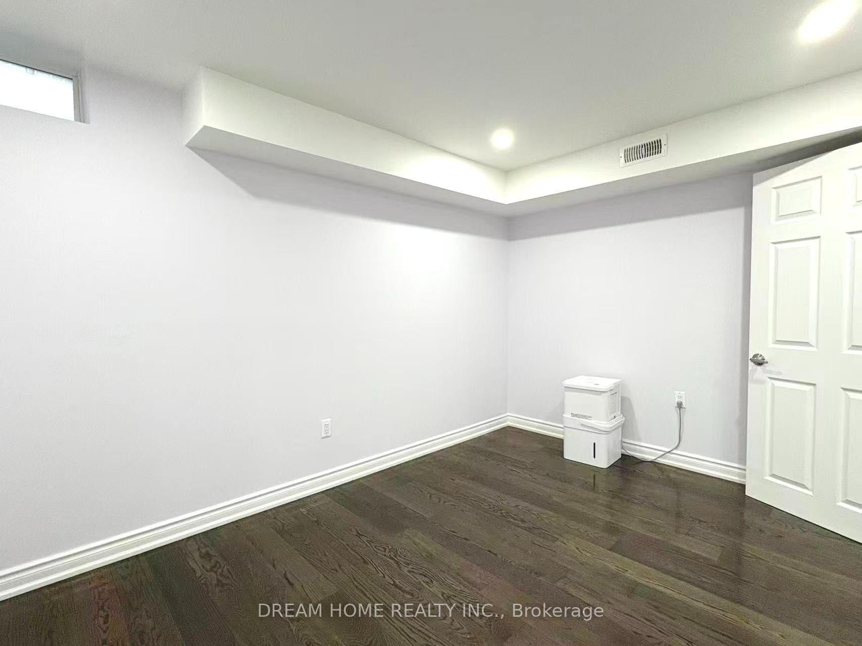 Photo 11 of Unit Bsmt, 19 Erintol Way, Markham, Cedarwood — HOMEH