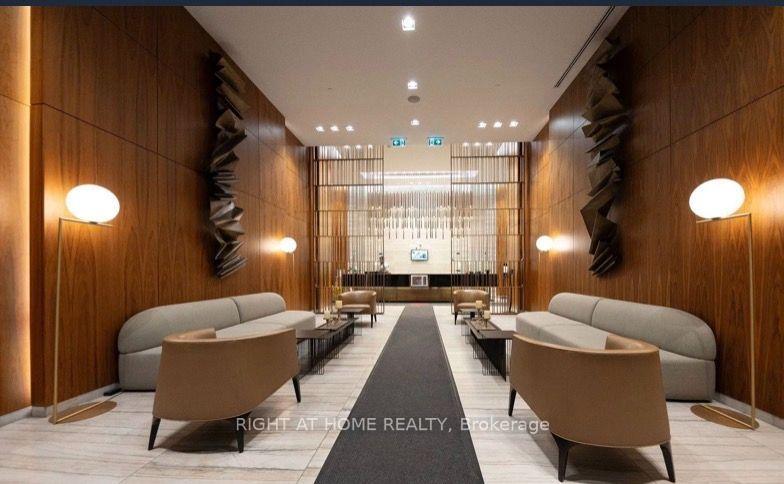 Photo 2 of Unit 3604, 8 Eglinton Avenue E, Toronto, Mount Pleasant West — HOMEH