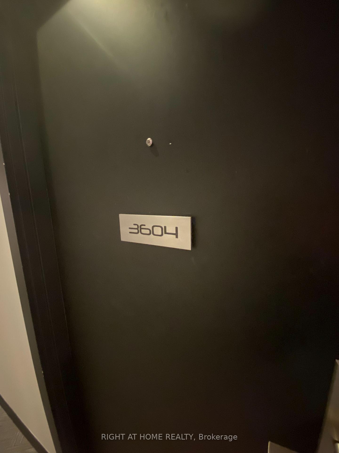 Photo 4 of Unit 3604, 8 Eglinton Avenue E, Toronto, Mount Pleasant West — HOMEH