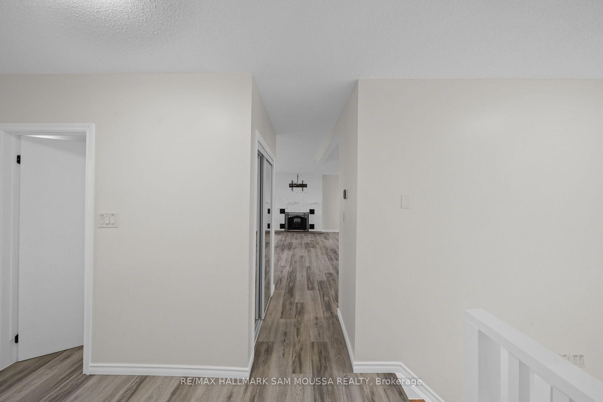 Photo 6 of 208 Baillie Avenue, Ottawa, Constance Bay — HOMEH