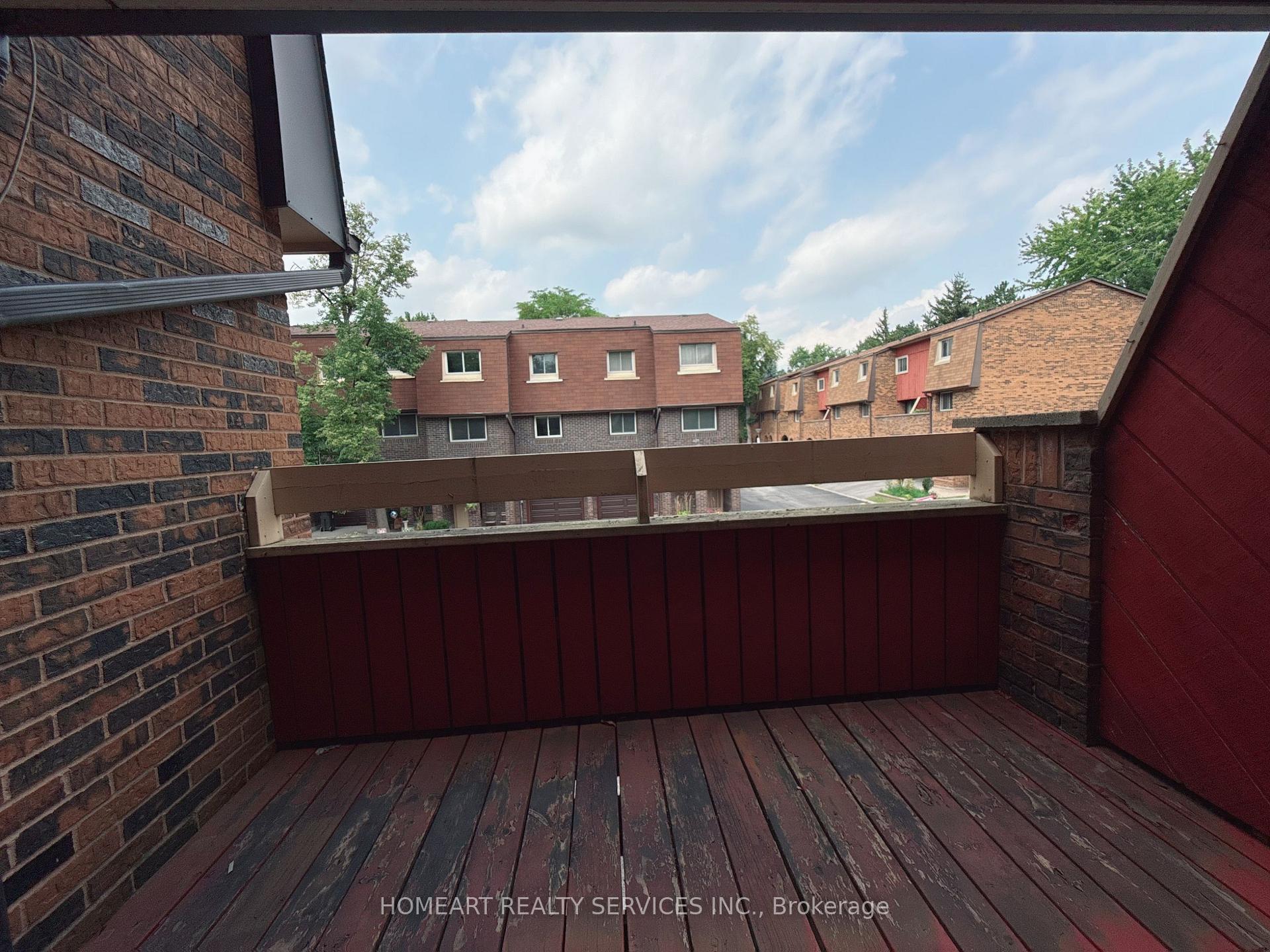 Photo 10 of 9 Poets Walkway, North York, Pleasant View — HOMEH