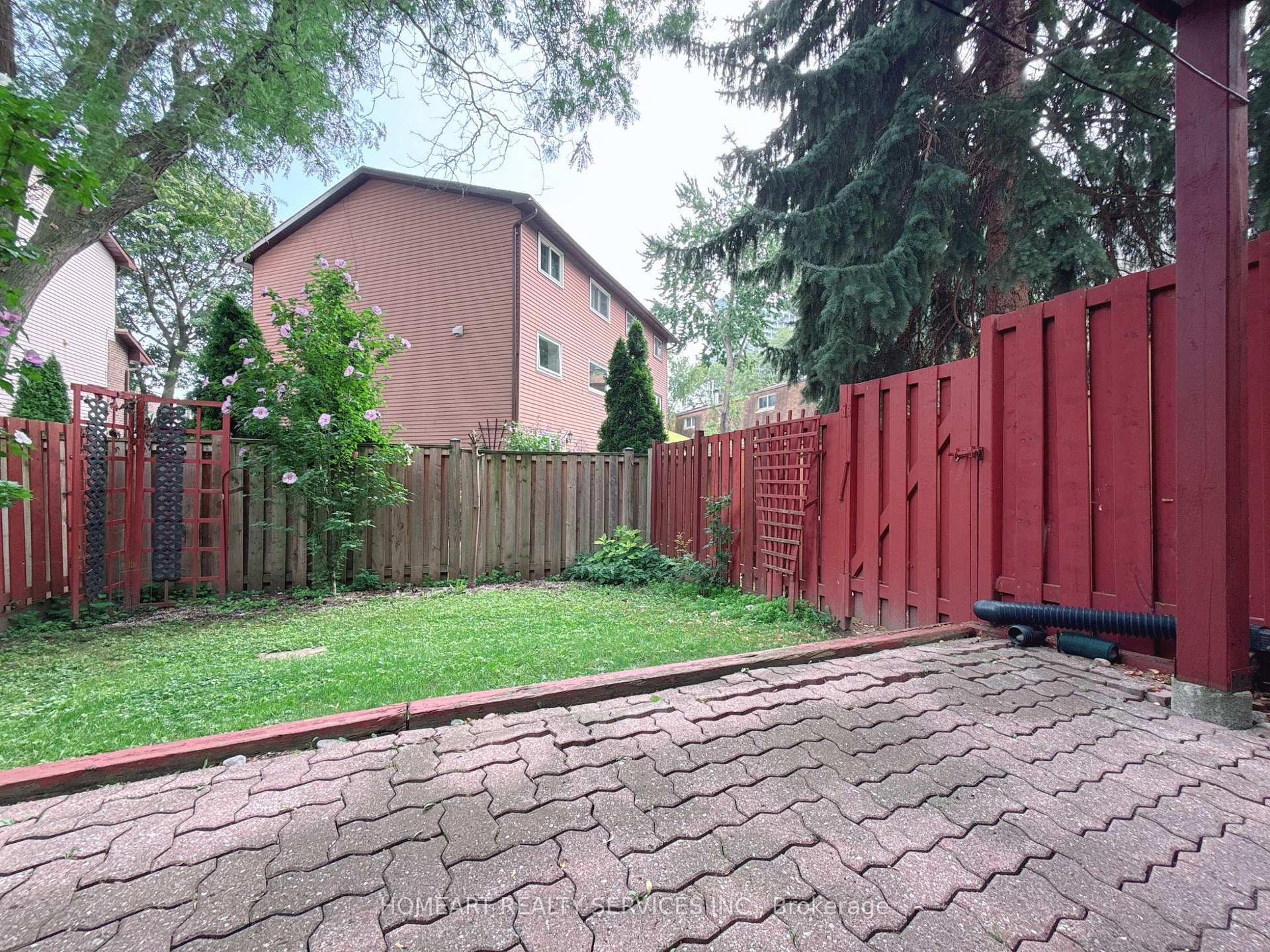 Photo 23 of 9 Poets Walkway, North York, Pleasant View — HOMEH