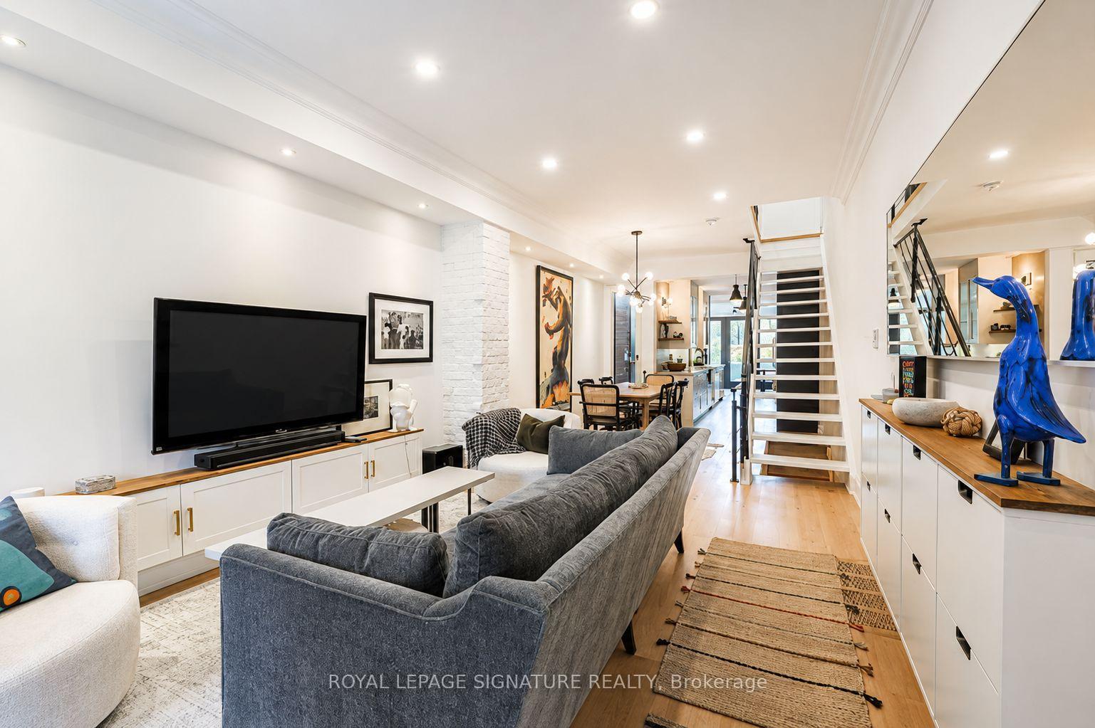 Photo 2 of 132 Major Street, Toronto, University — HOMEH