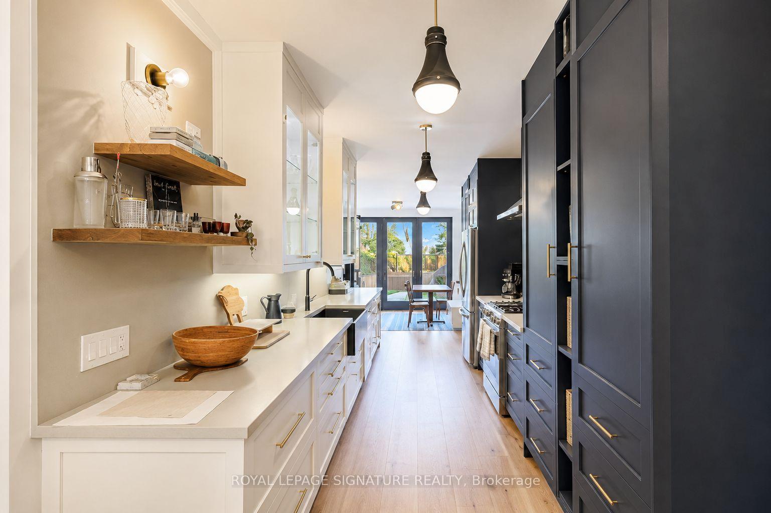 Photo 5 of 132 Major Street, Toronto, University — HOMEH