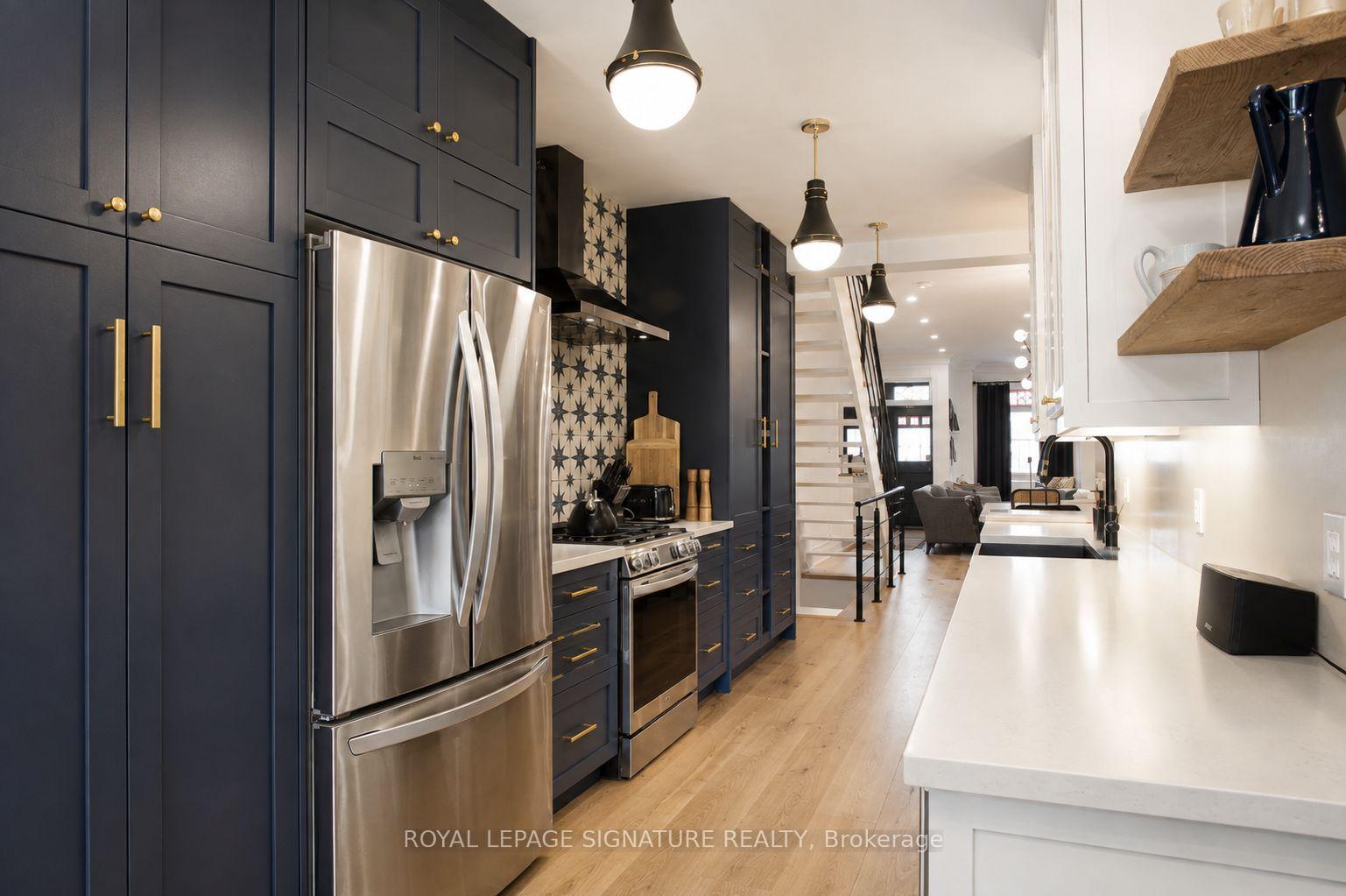 Photo 13 of 132 Major Street, Toronto, University — HOMEH