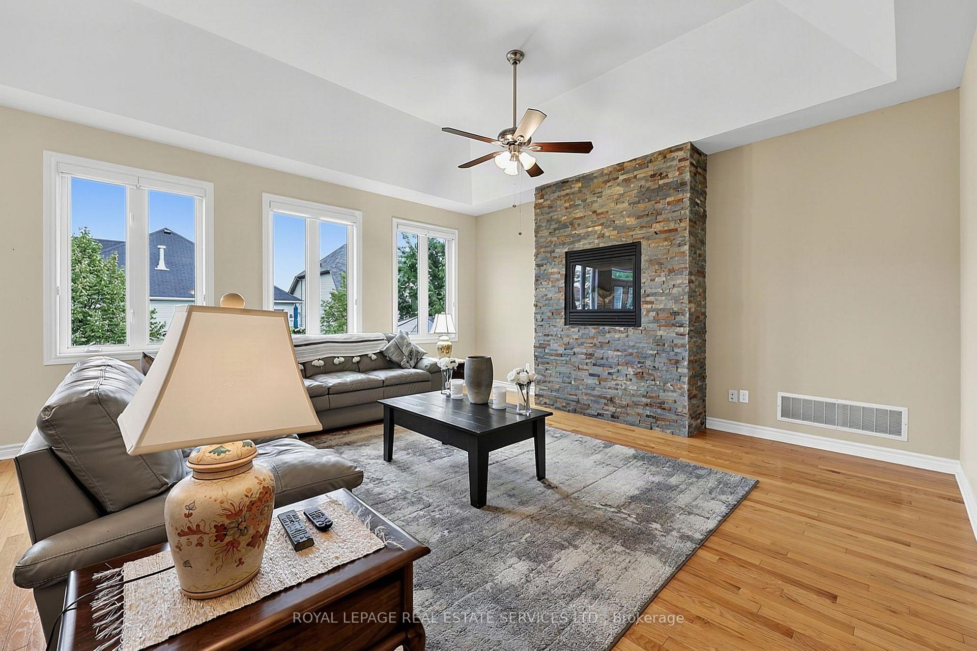 Photo 15 of 17 Leeward Circle, Wasaga Beach — HOMEH