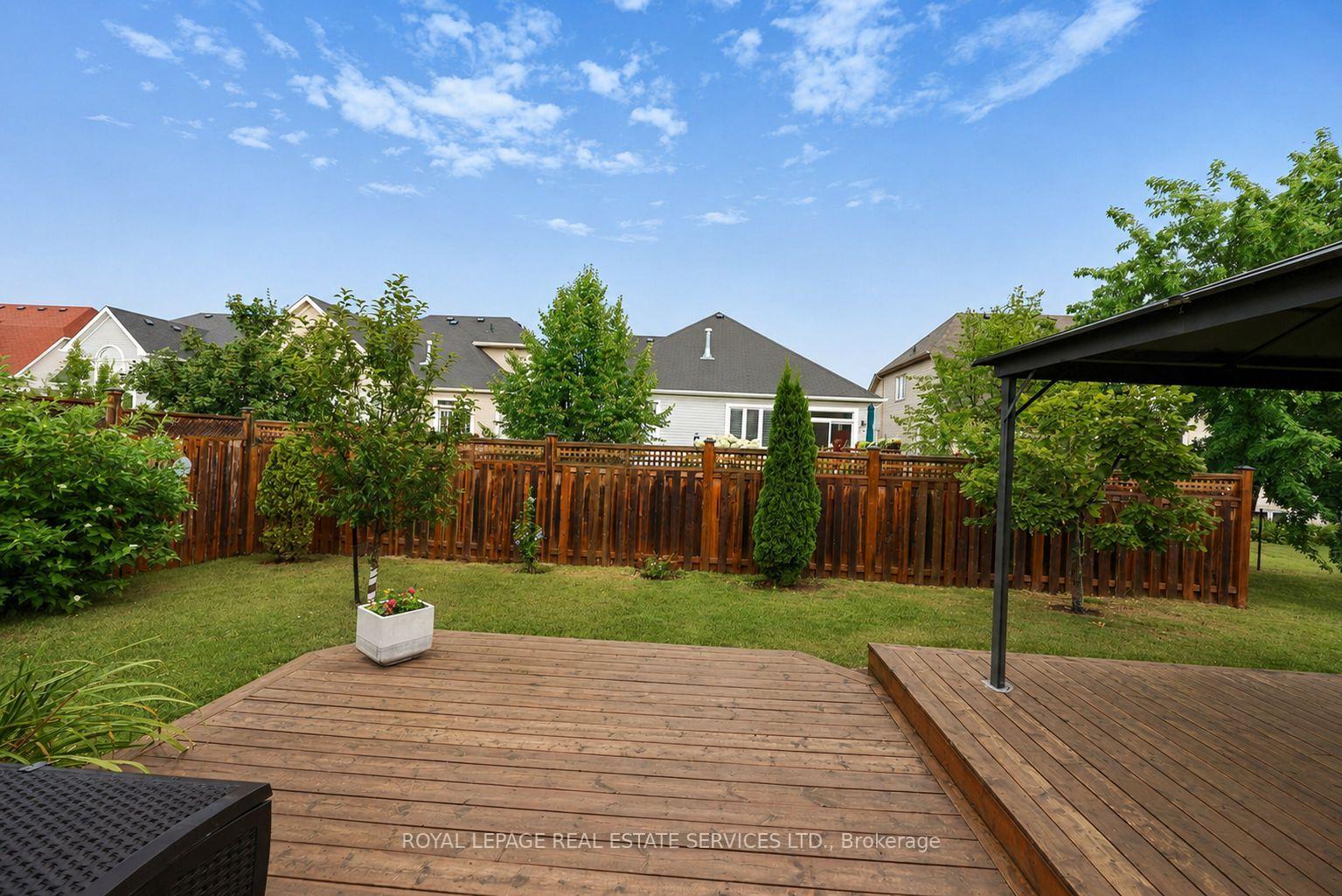 Photo 35 of 17 Leeward Circle, Wasaga Beach — HOMEH