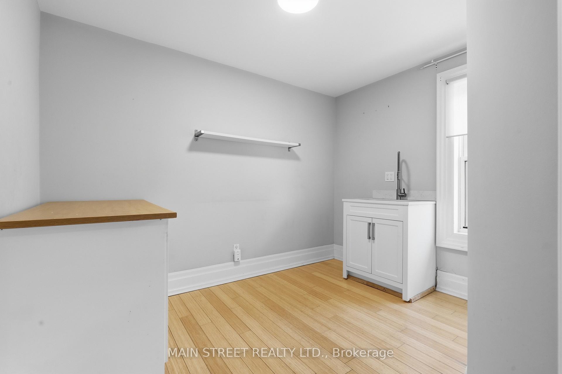 Photo 23 of 12 Vincent Street, Newmarket, Bristol-London — HOMEH