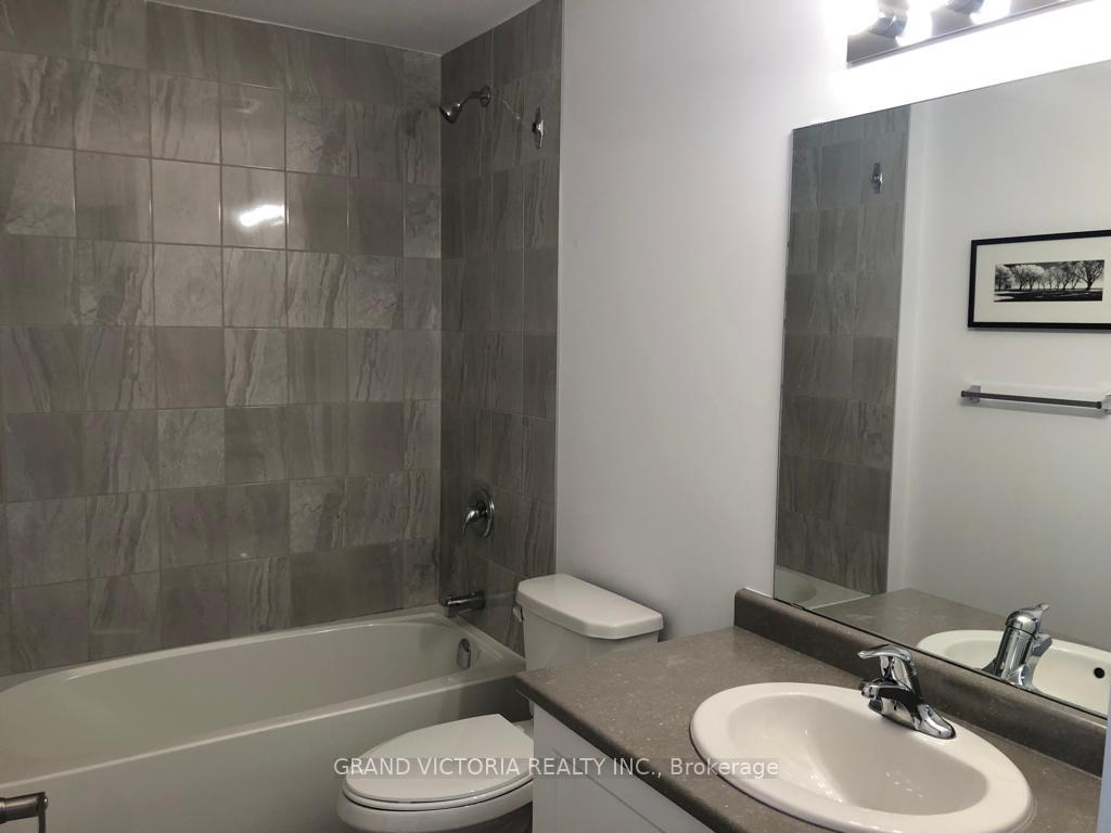 Photo 11 of Unit 212, 460 Dundas Street E, Hamilton, Waterdown — HOMEH