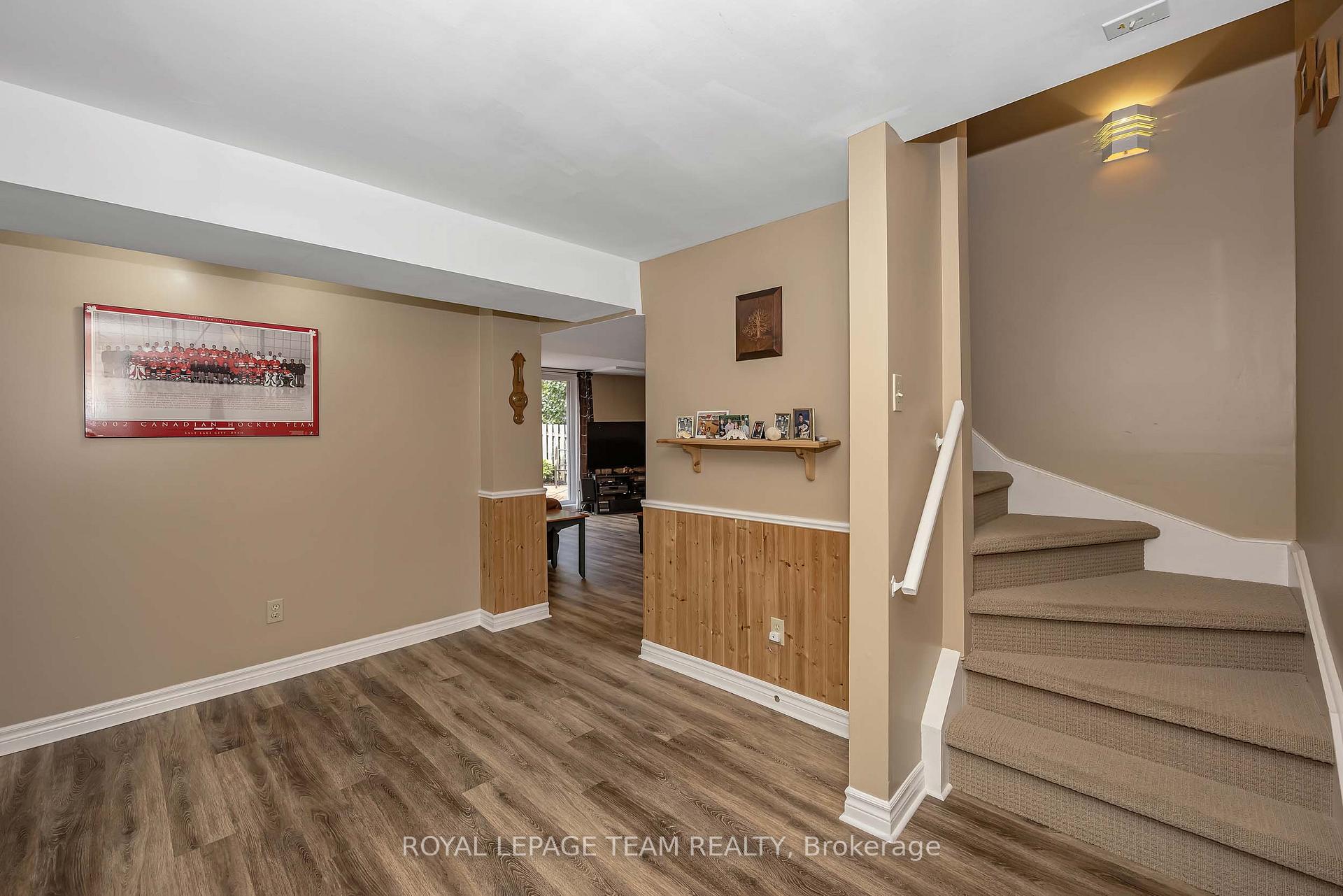 Photo 36 of 25 Tamblyn Crescent, Ottawa, Kanata - Katimavik — HOMEH
