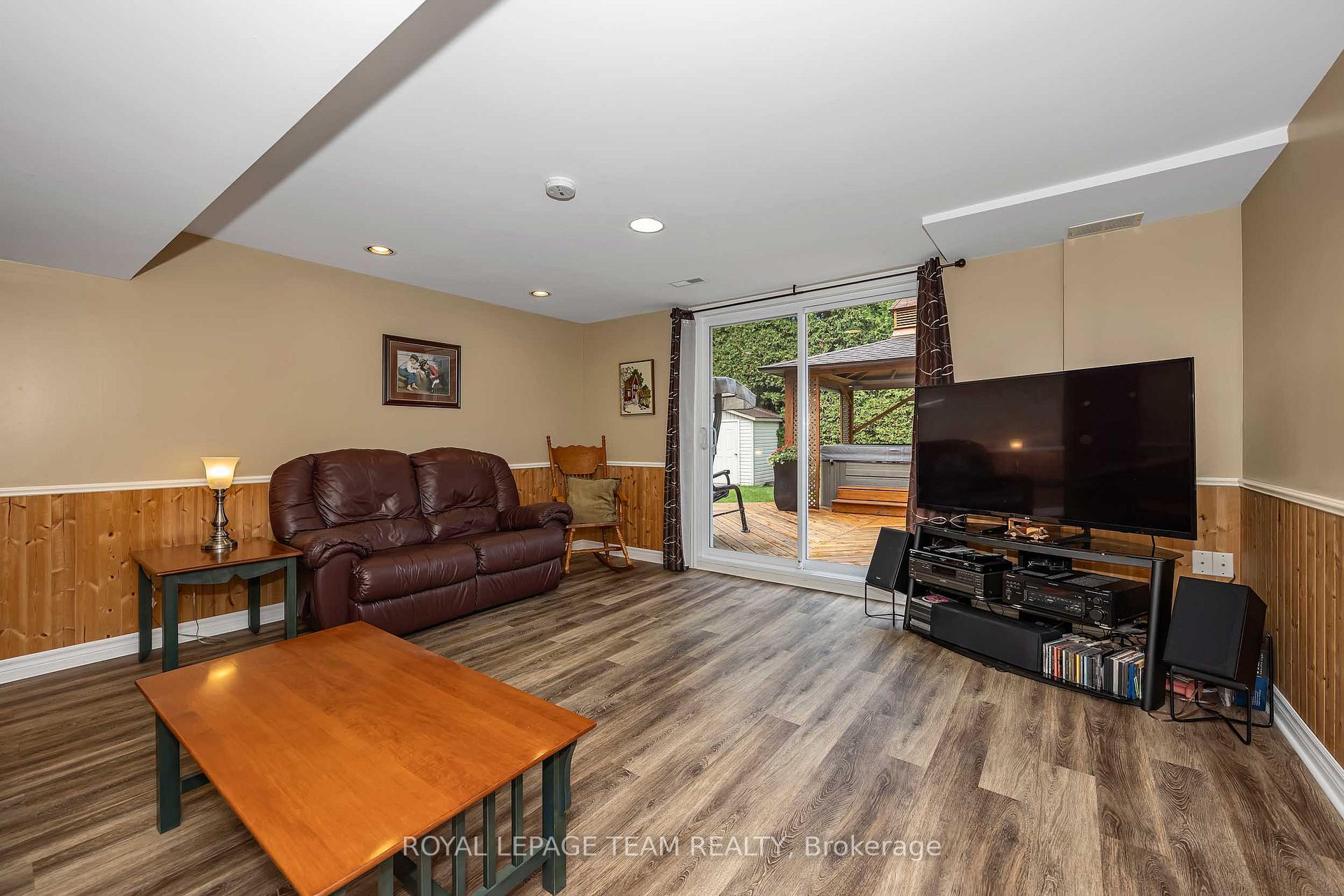 Photo 37 of 25 Tamblyn Crescent, Ottawa, Kanata - Katimavik — HOMEH
