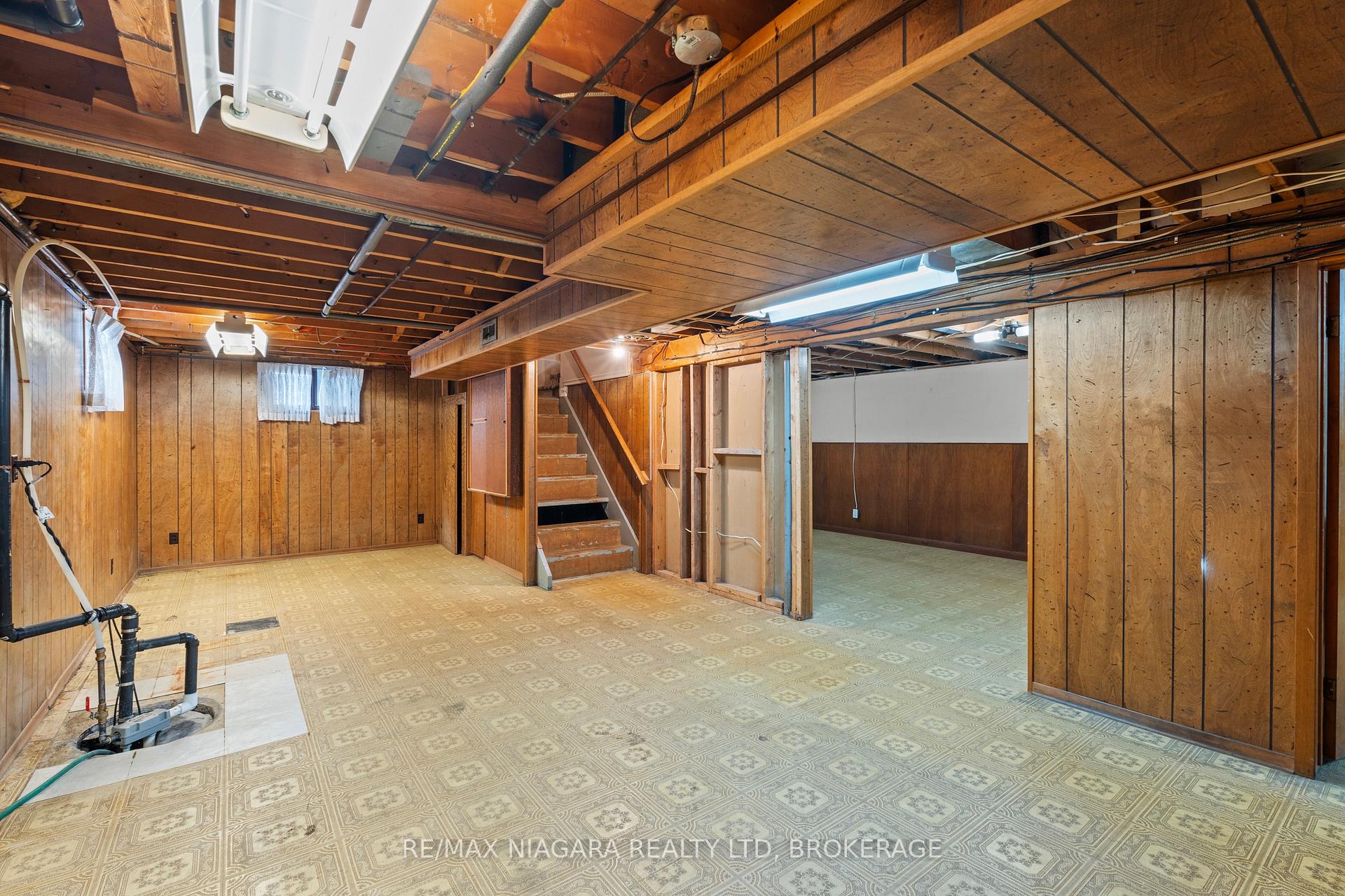 Photo 21 of 466 Clare Avenue, Welland, Prince Charles — HOMEH