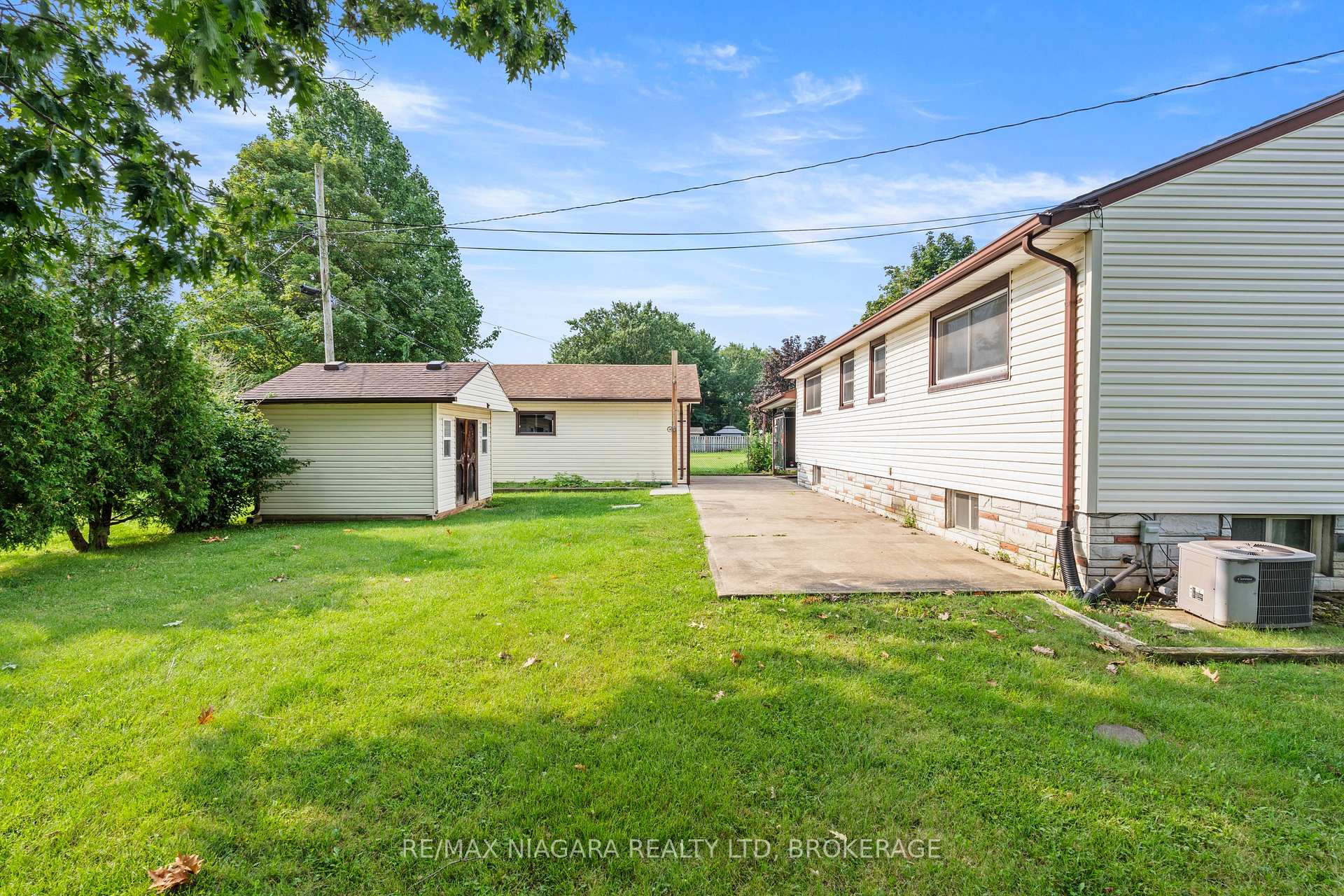Photo 26 of 466 Clare Avenue, Welland, Prince Charles — HOMEH