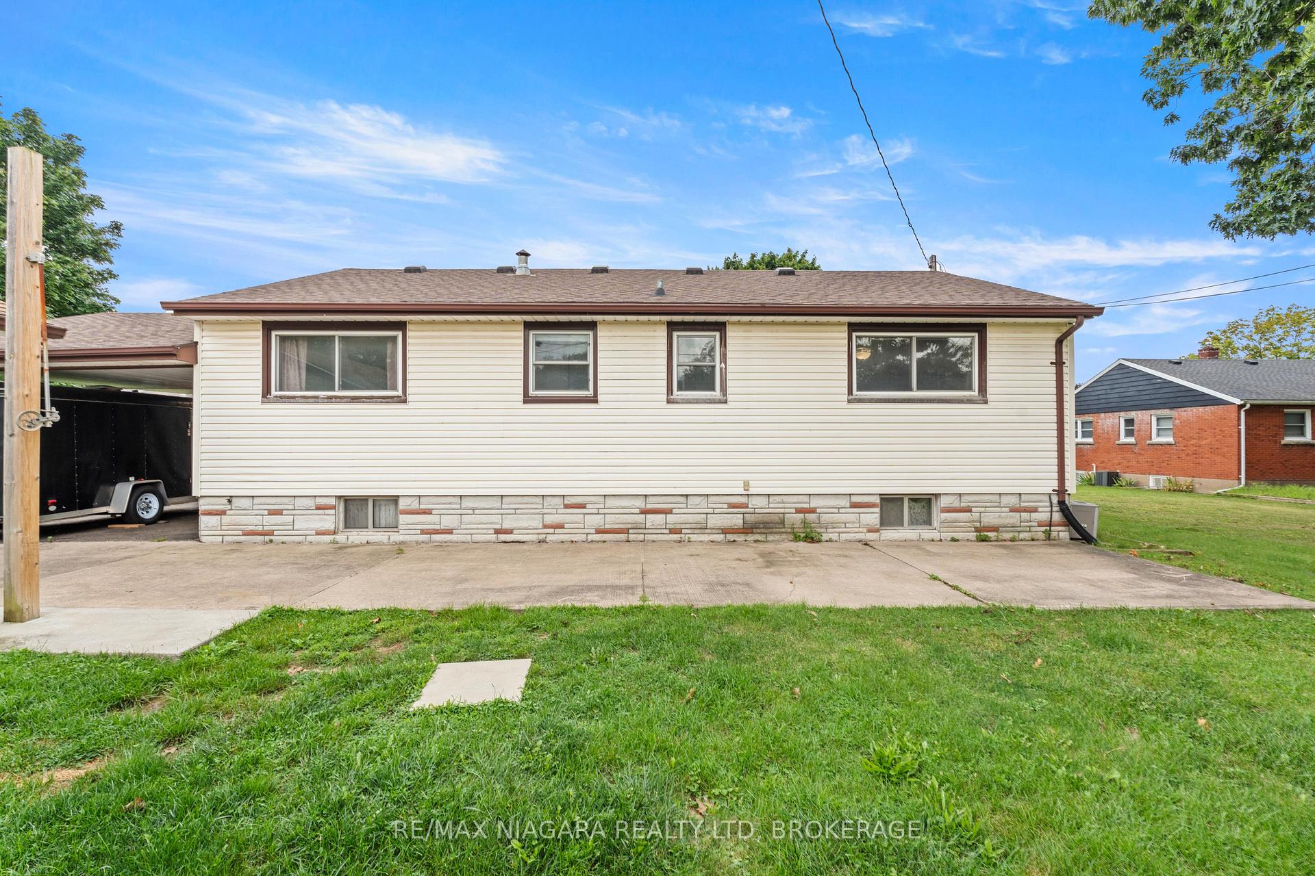 Photo 30 of 466 Clare Avenue, Welland, Prince Charles — HOMEH