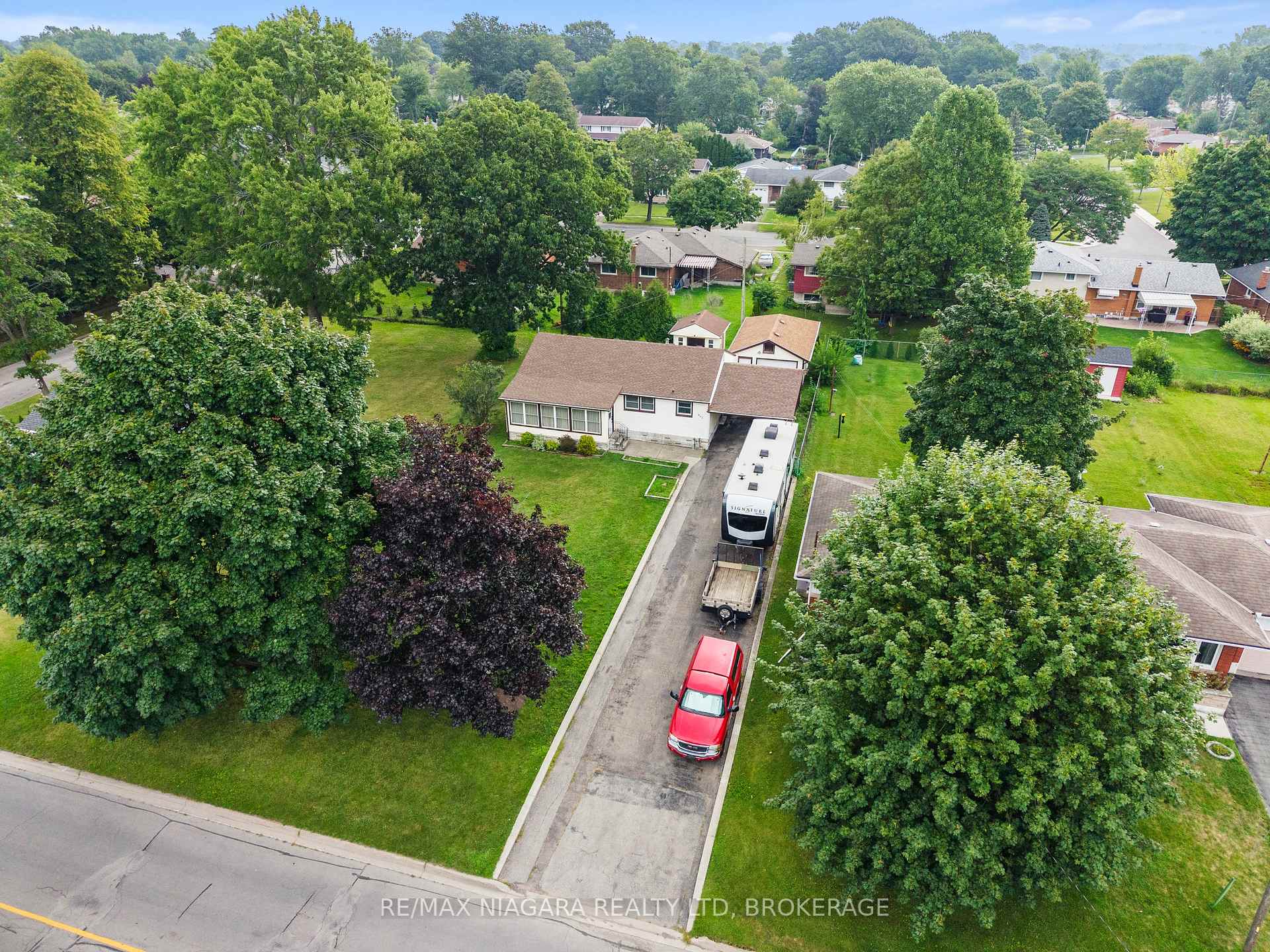 Photo 31 of 466 Clare Avenue, Welland, Prince Charles — HOMEH