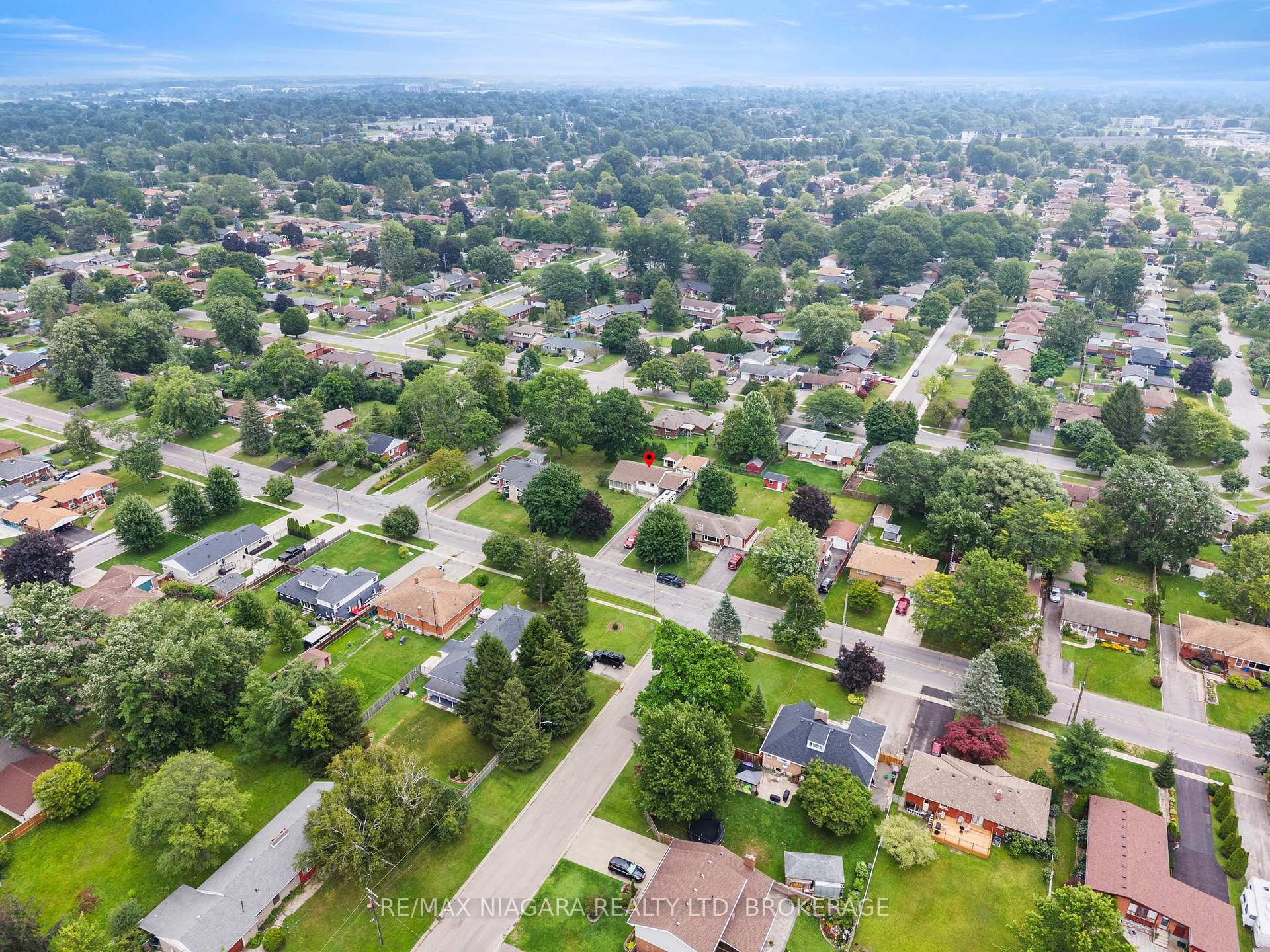 Photo 32 of 466 Clare Avenue, Welland, Prince Charles — HOMEH