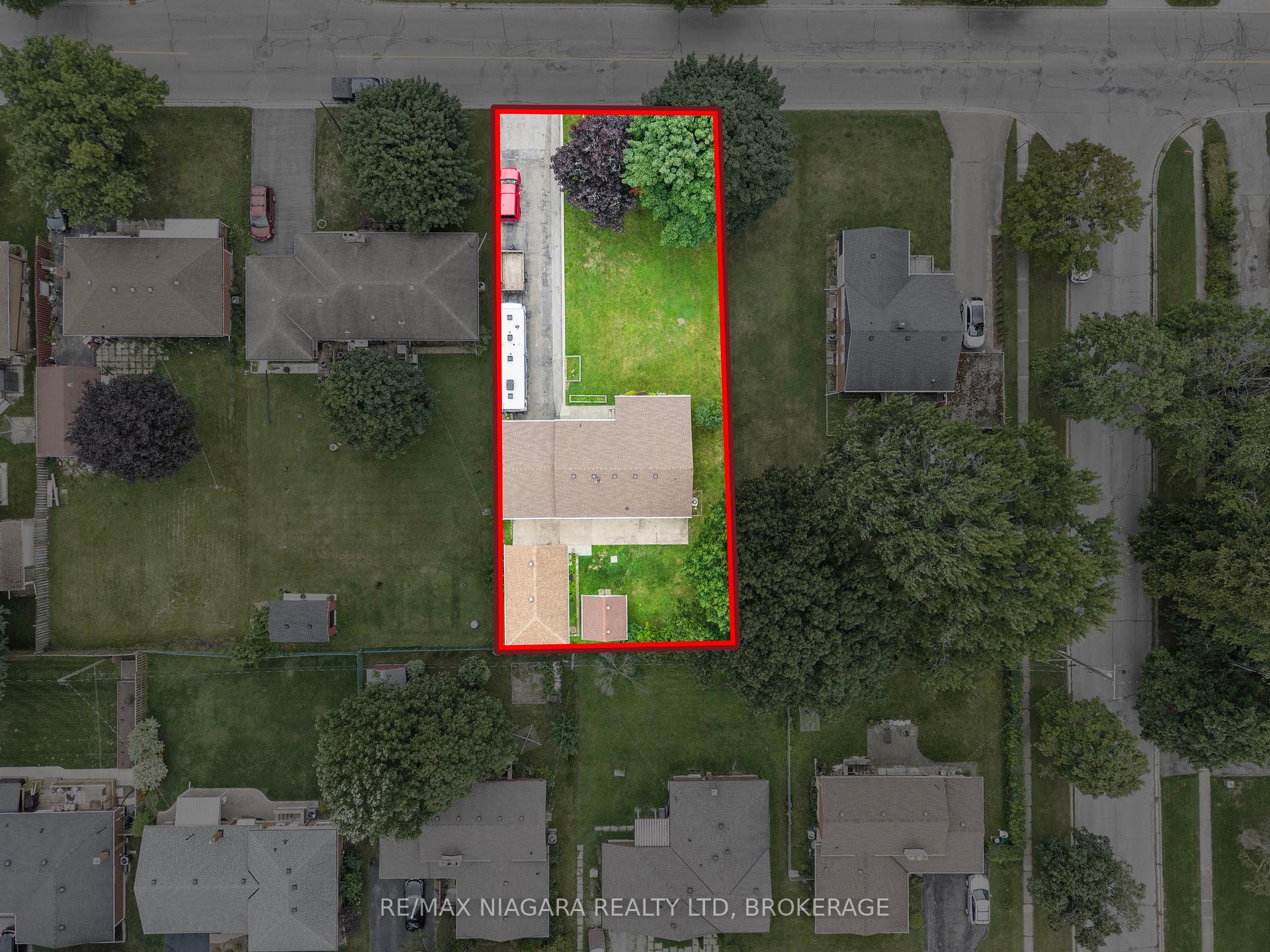 Photo 33 of 466 Clare Avenue, Welland, Prince Charles — HOMEH