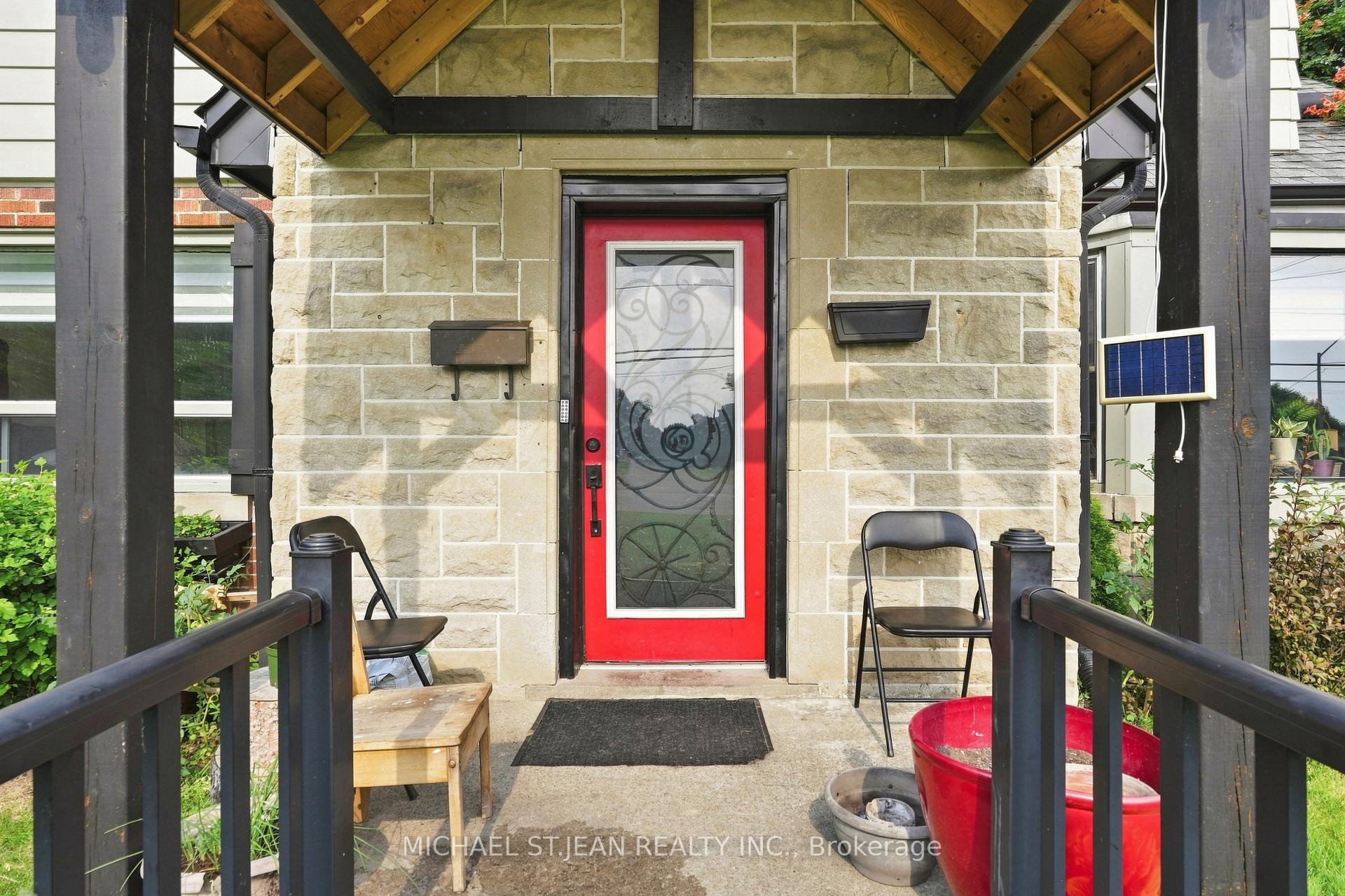 Photo 4 of 35 Centennial Parkway S, Hamilton, Stoney Creek — HOMEH