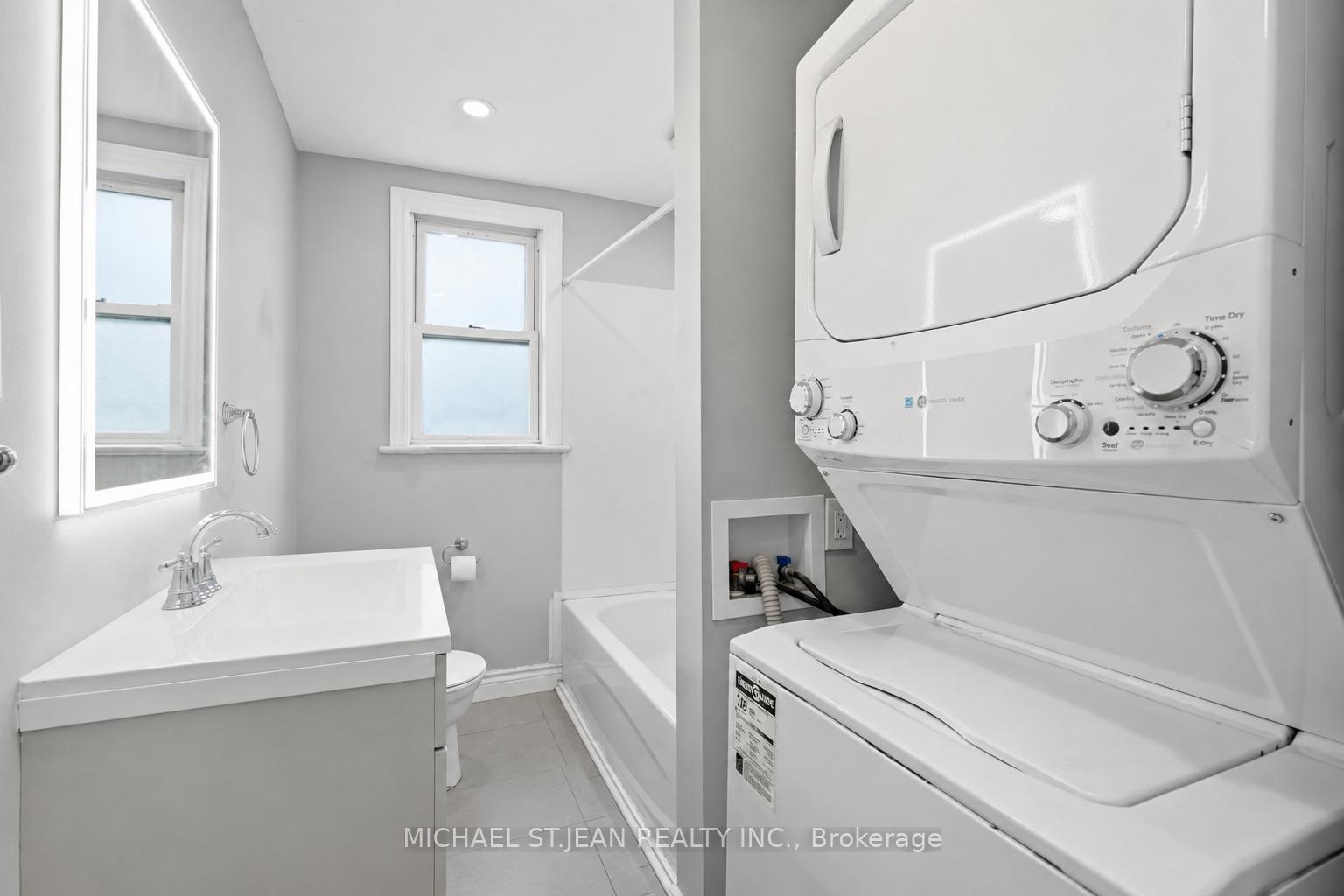 Photo 19 of 35 Centennial Parkway S, Hamilton, Stoney Creek — HOMEH
