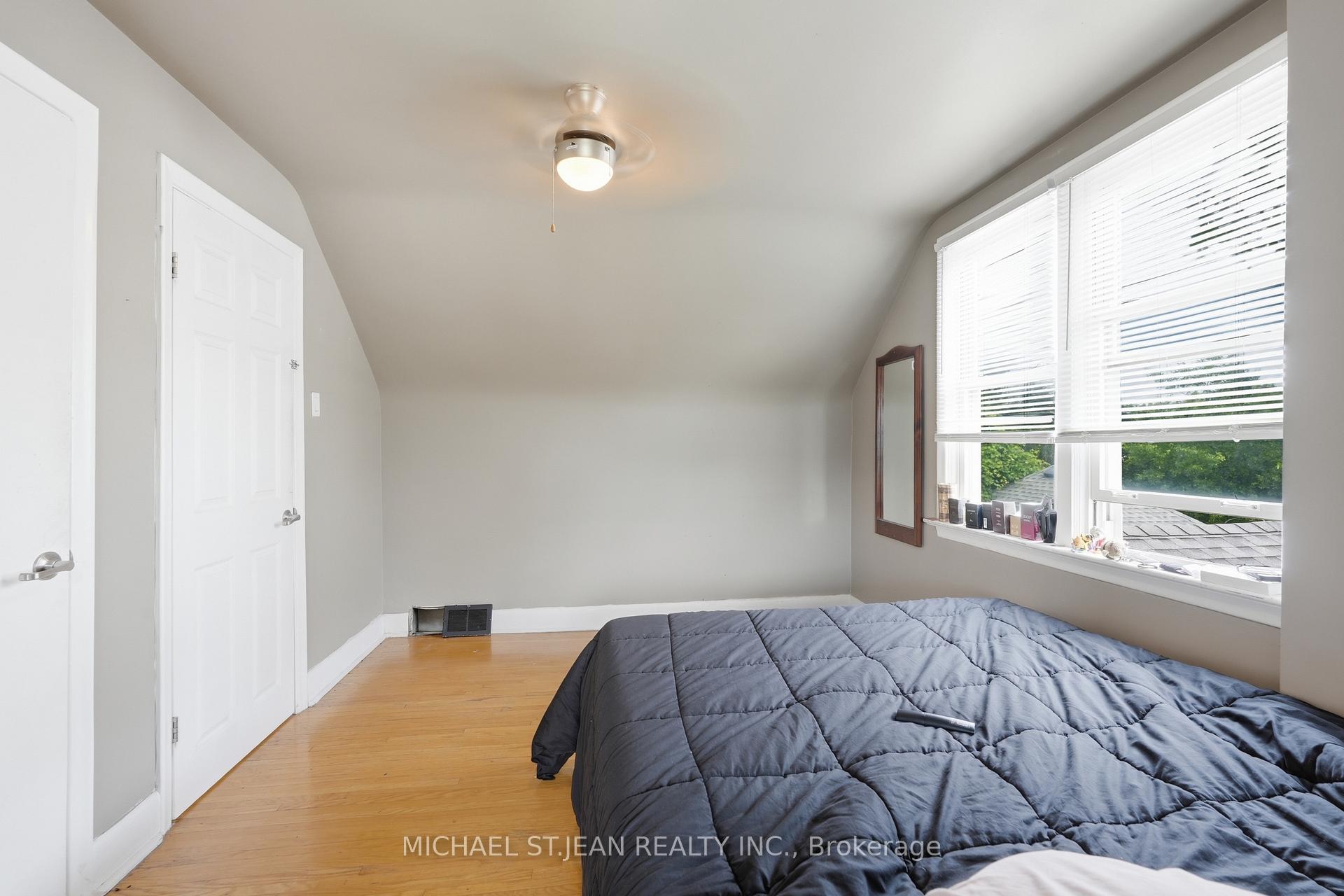 Photo 26 of 35 Centennial Parkway S, Hamilton, Stoney Creek — HOMEH