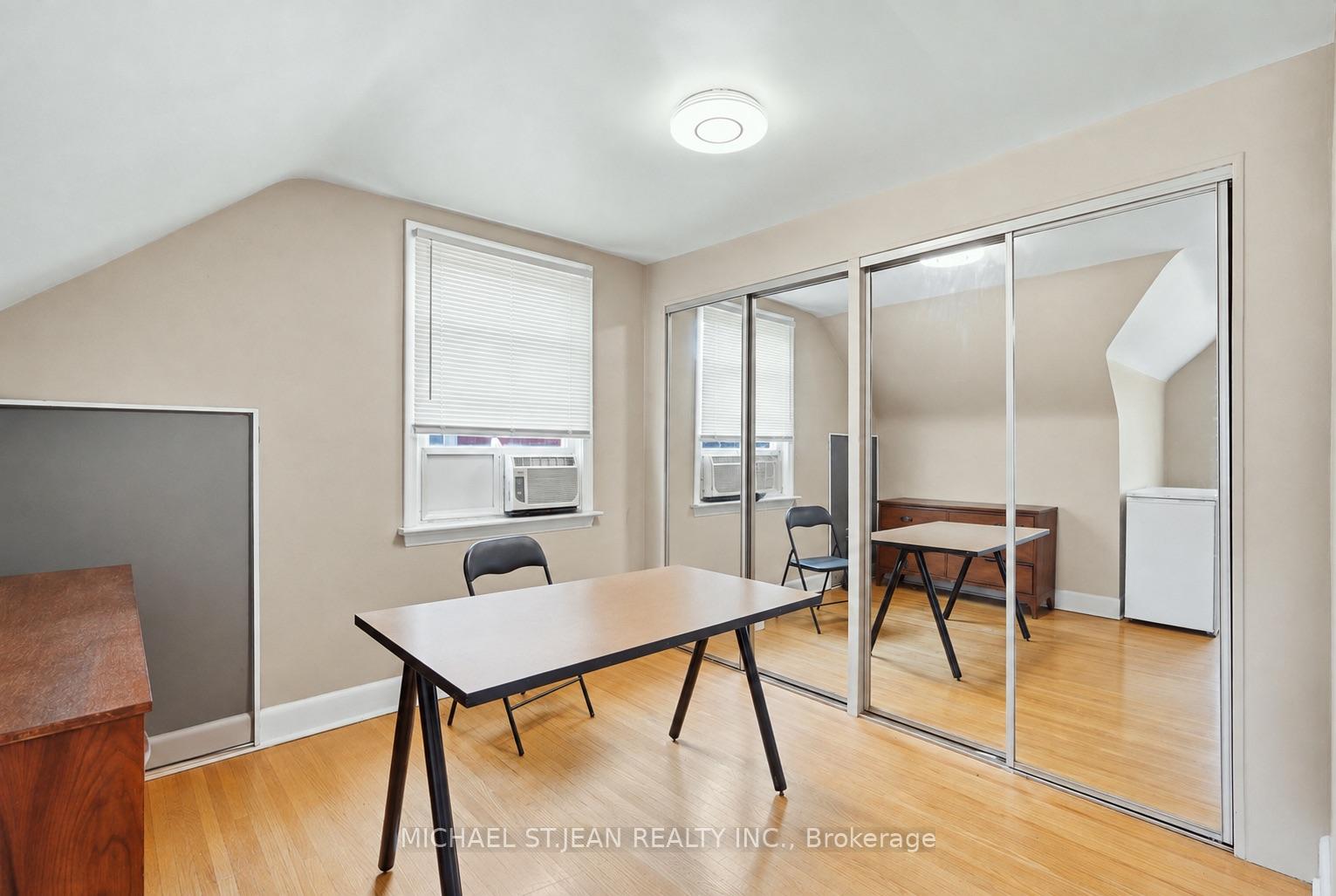 Photo 28 of 35 Centennial Parkway S, Hamilton, Stoney Creek — HOMEH