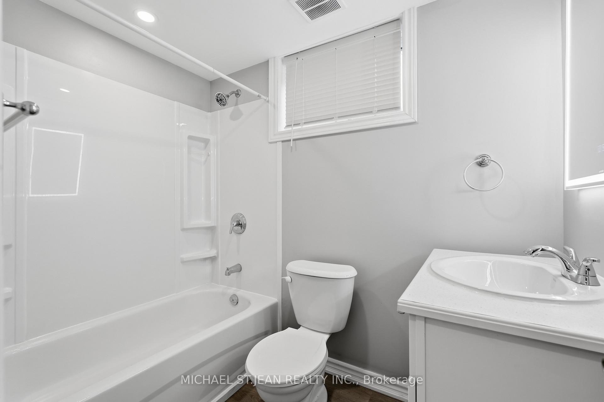 Photo 35 of 35 Centennial Parkway S, Hamilton, Stoney Creek — HOMEH
