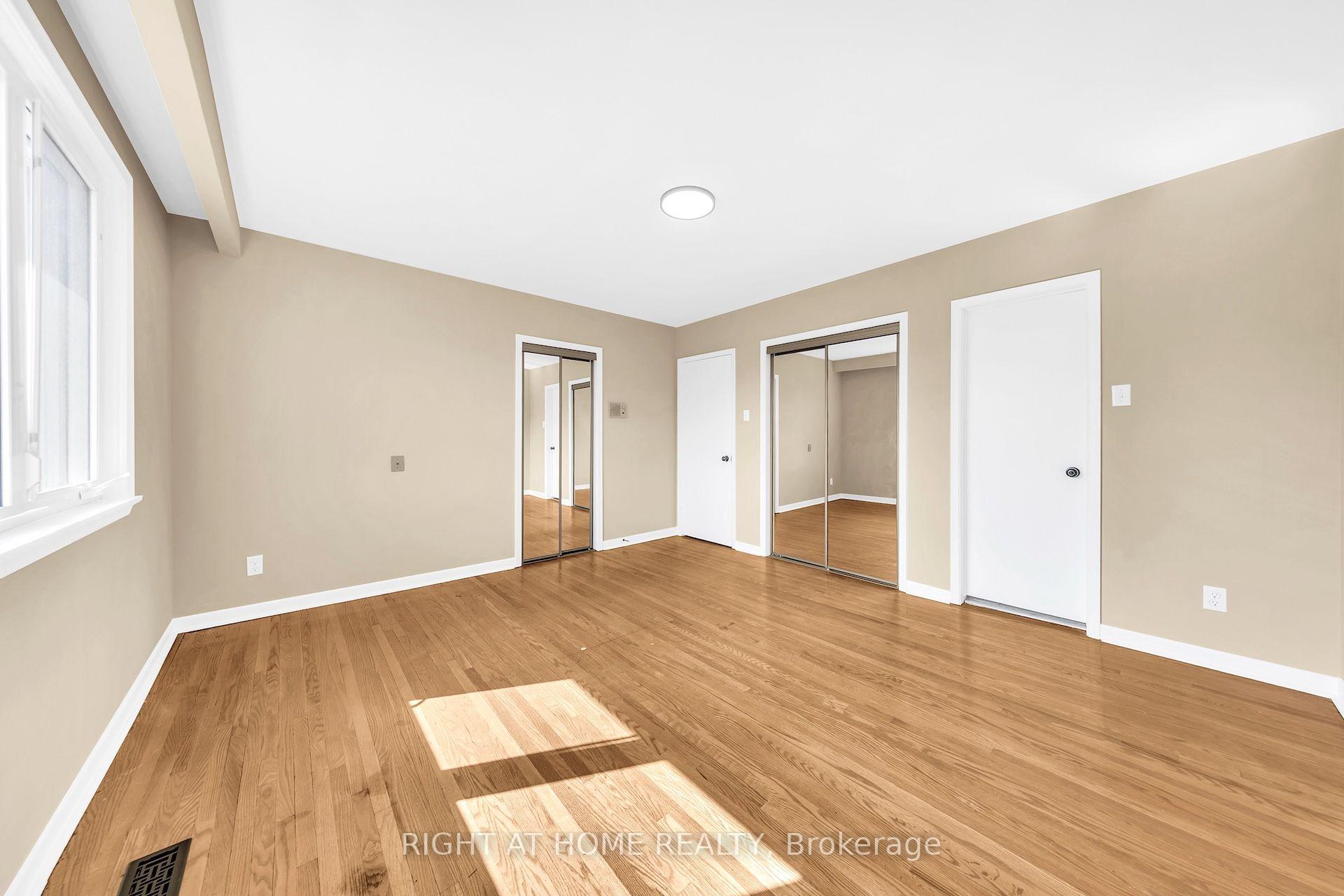 Photo 17 of 88 Peckham Avenue, North York, Newtonbrook West — HOMEH