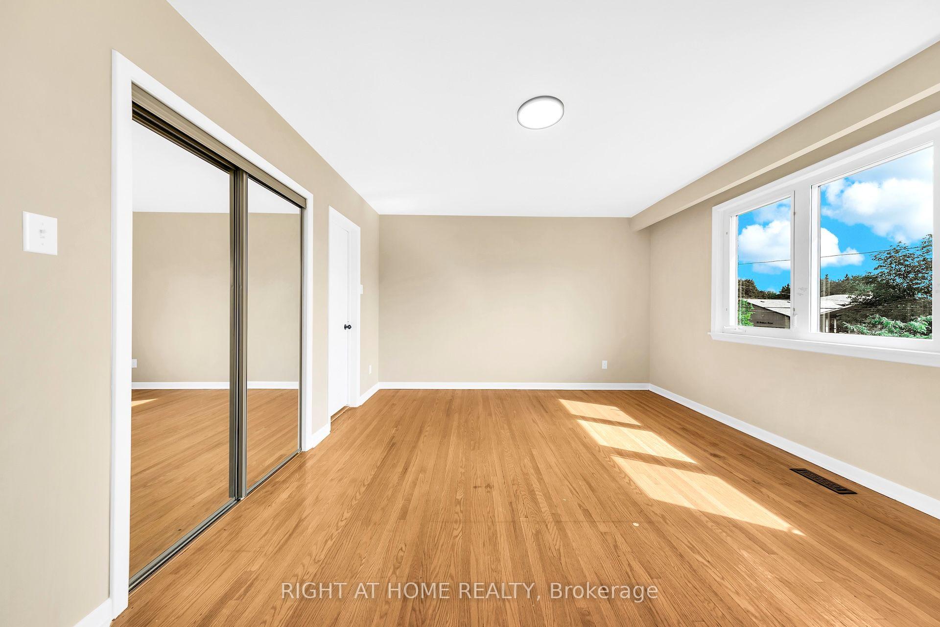 Photo 18 of 88 Peckham Avenue, North York, Newtonbrook West — HOMEH