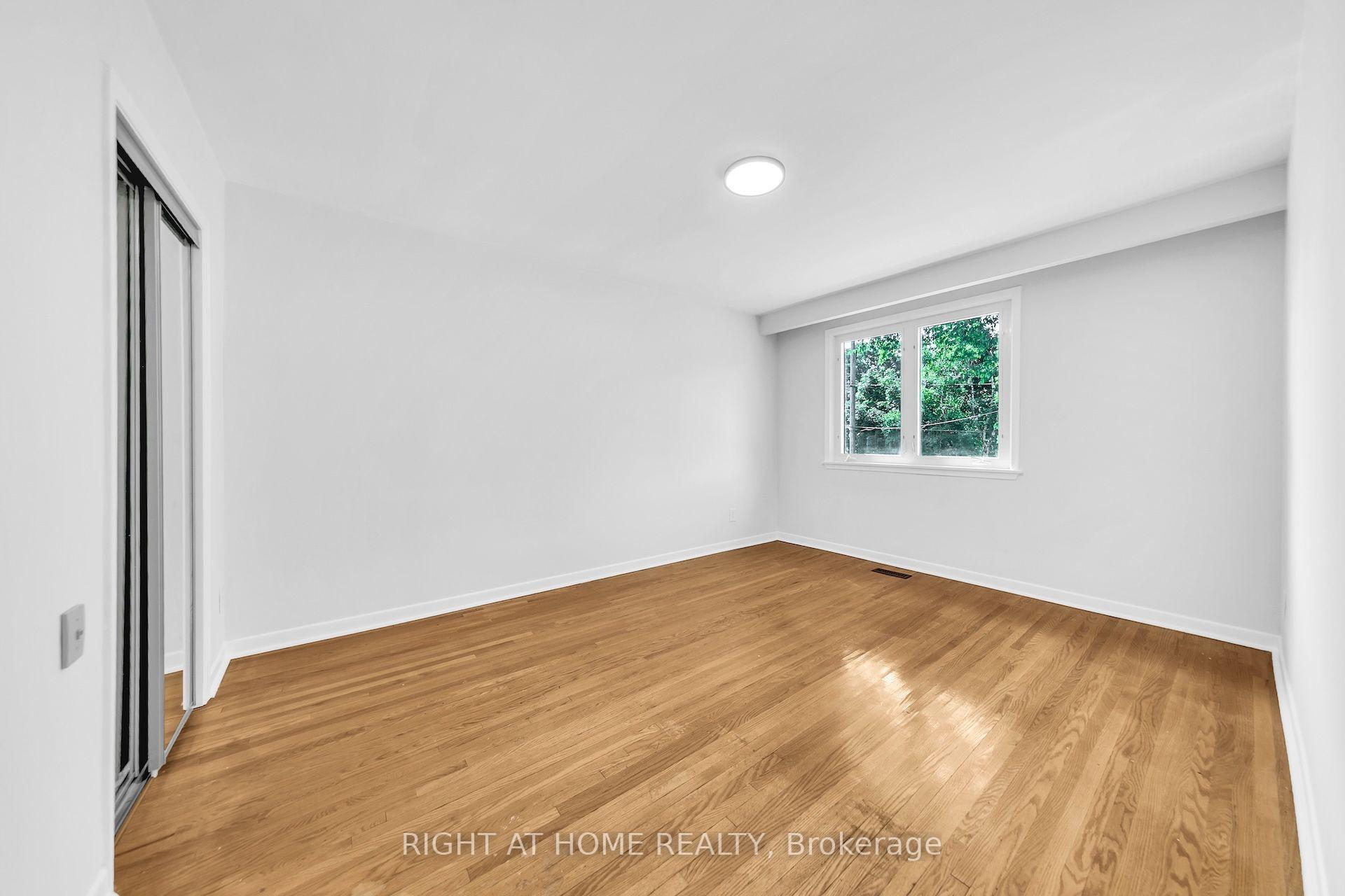 Photo 21 of 88 Peckham Avenue, North York, Newtonbrook West — HOMEH