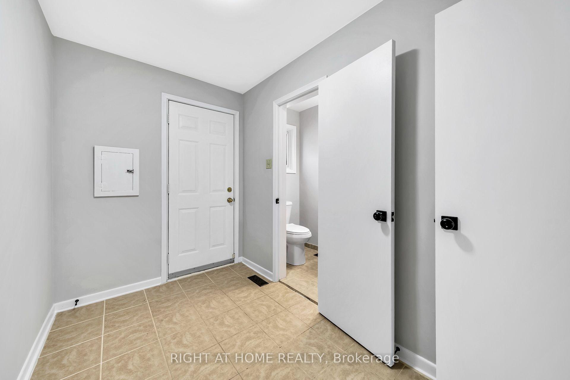 Photo 27 of 88 Peckham Avenue, North York, Newtonbrook West — HOMEH