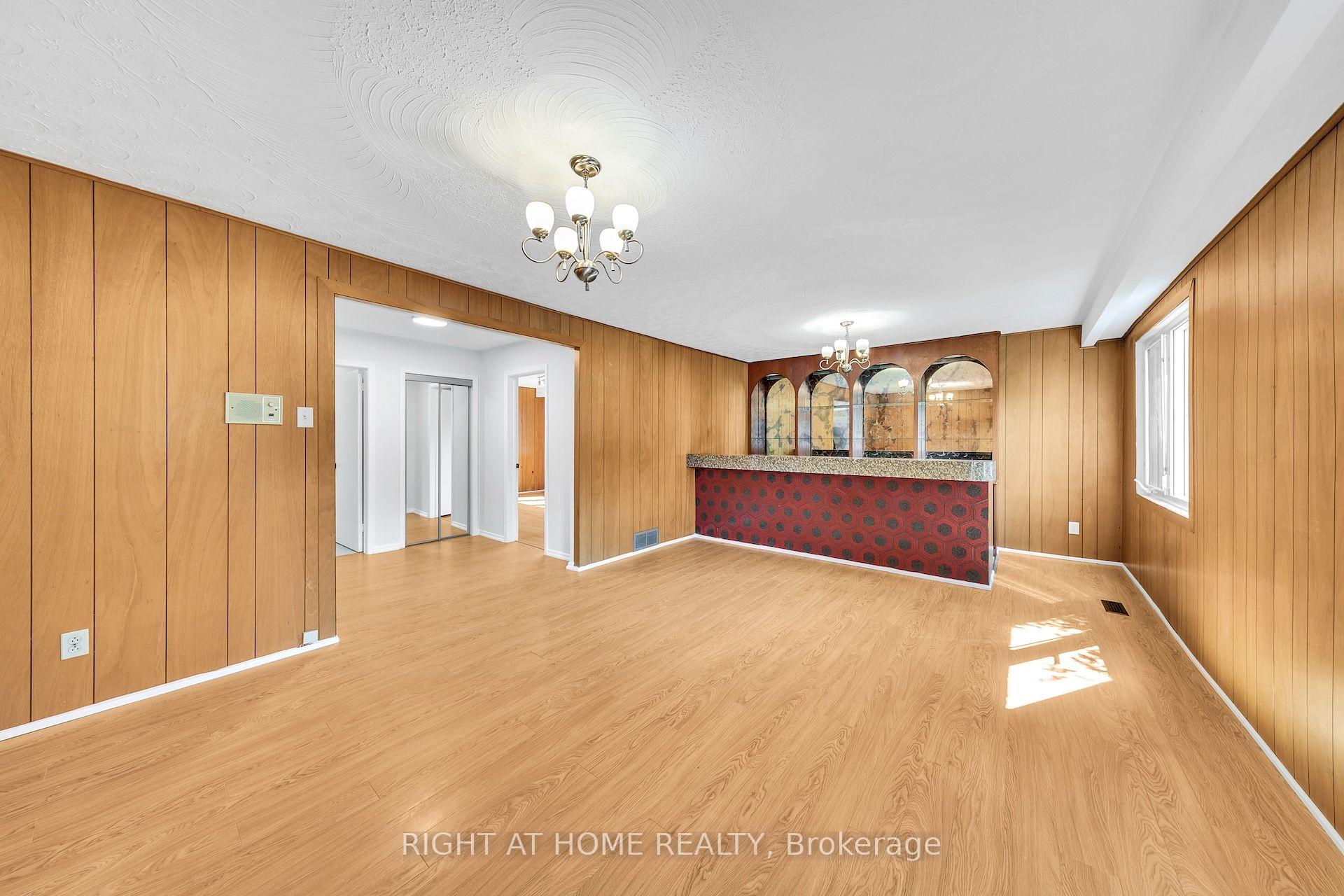 Photo 31 of 88 Peckham Avenue, North York, Newtonbrook West — HOMEH