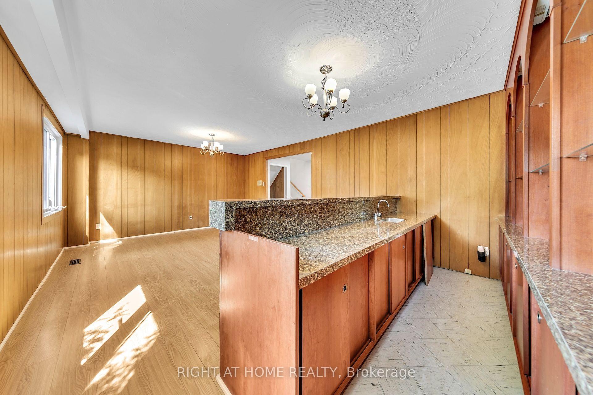 Photo 33 of 88 Peckham Avenue, North York, Newtonbrook West — HOMEH