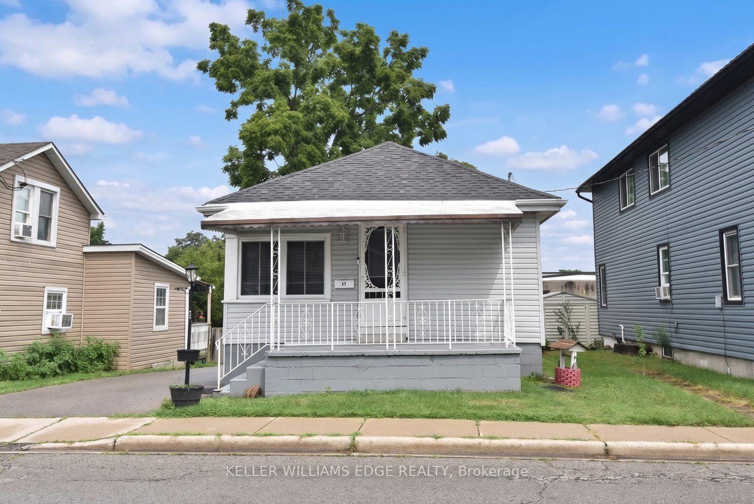 Photo 2 of 63 Patterson Street, Norfolk, Simcoe — HOMEH