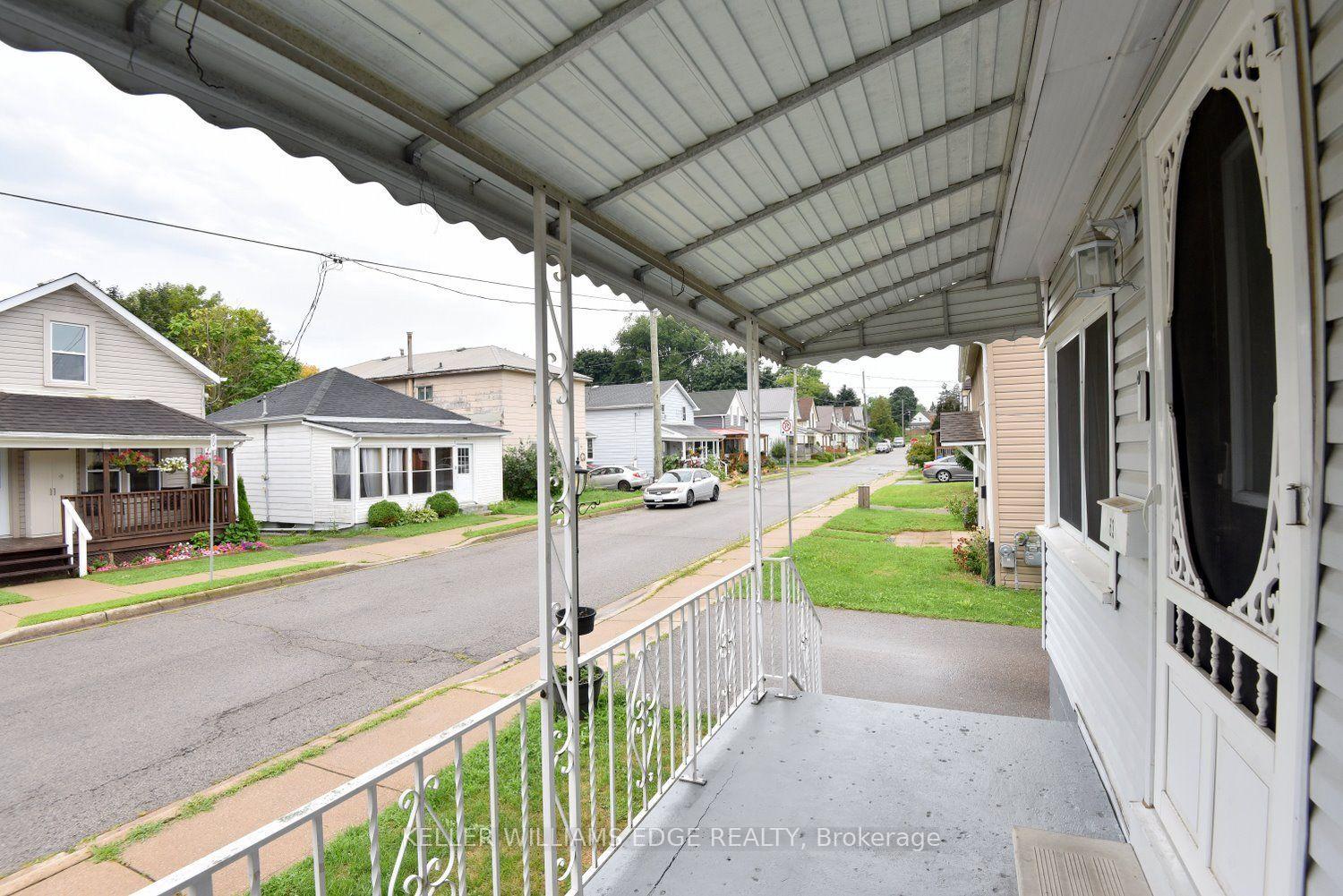 Photo 3 of 63 Patterson Street, Norfolk, Simcoe — HOMEH