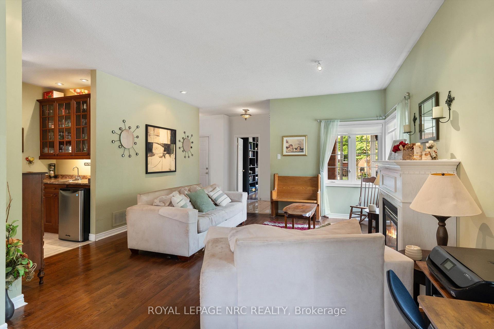 Photo 8 of Unit 77, 100 Beddoe Drive, Hamilton, Chedoke Park — HOMEH