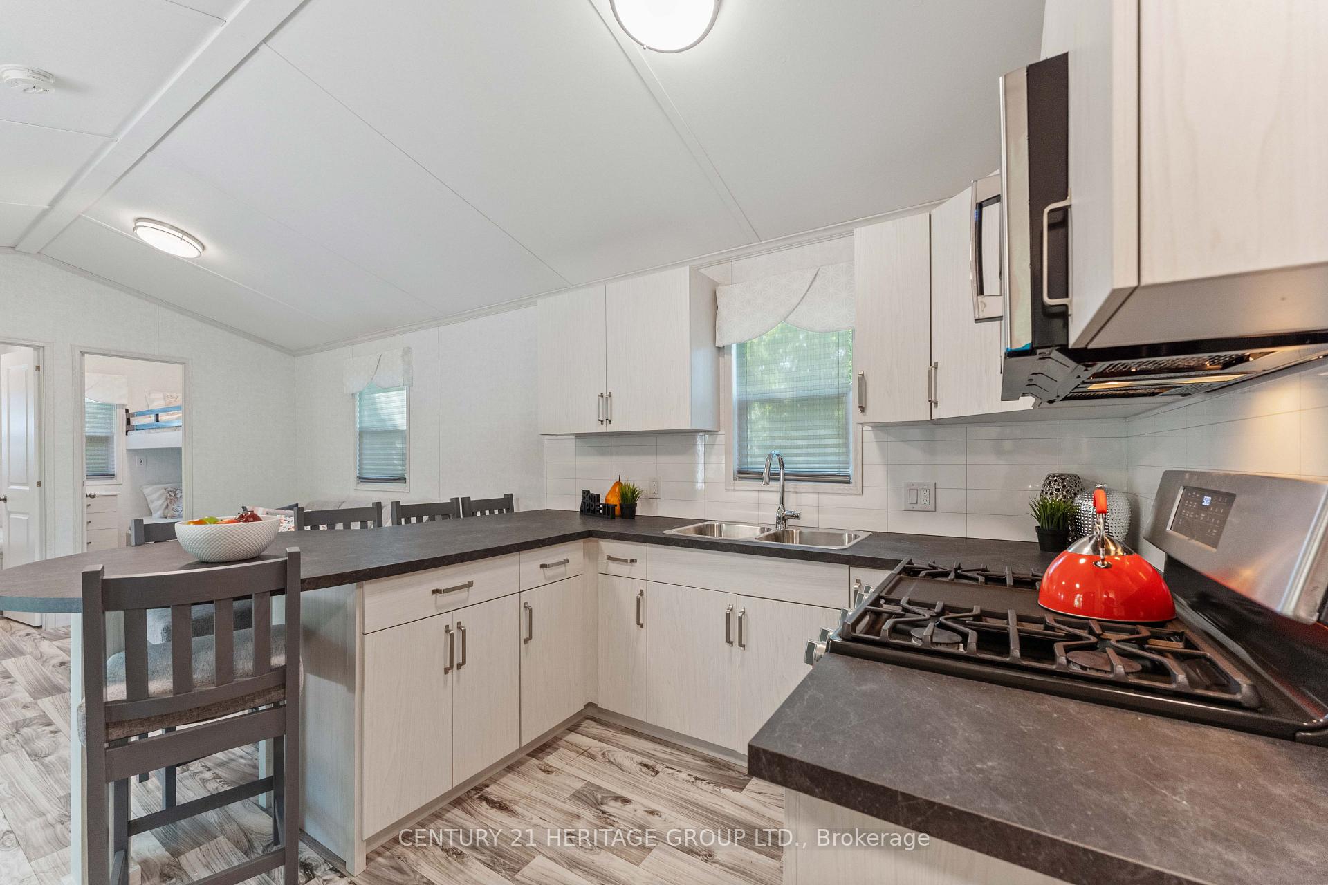 Photo 15 of Unit #4, 202 Hidden Glen Road, Georgian Bay, Baxter — HOMEH