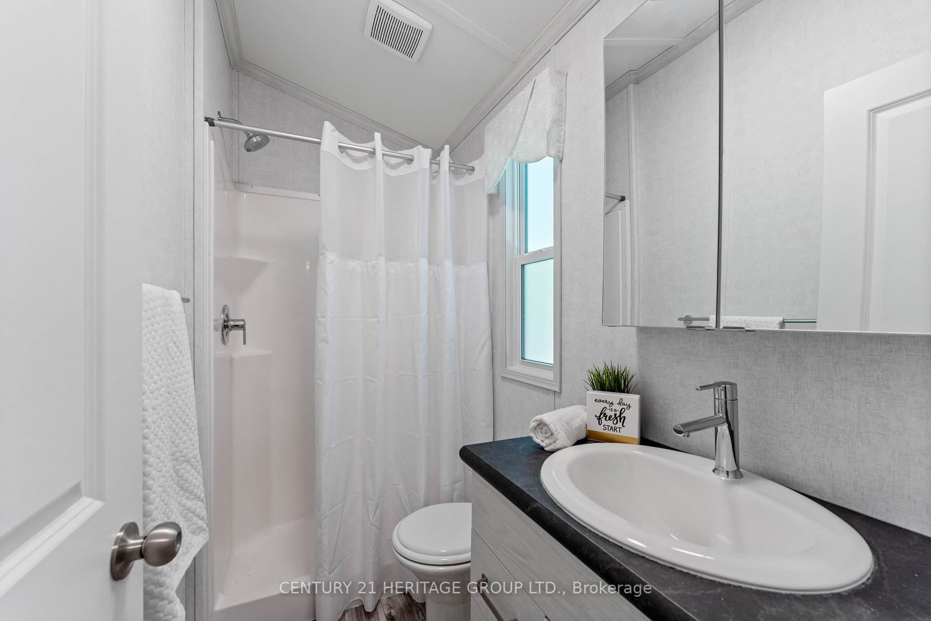 Photo 18 of Unit #4, 202 Hidden Glen Road, Georgian Bay, Baxter — HOMEH
