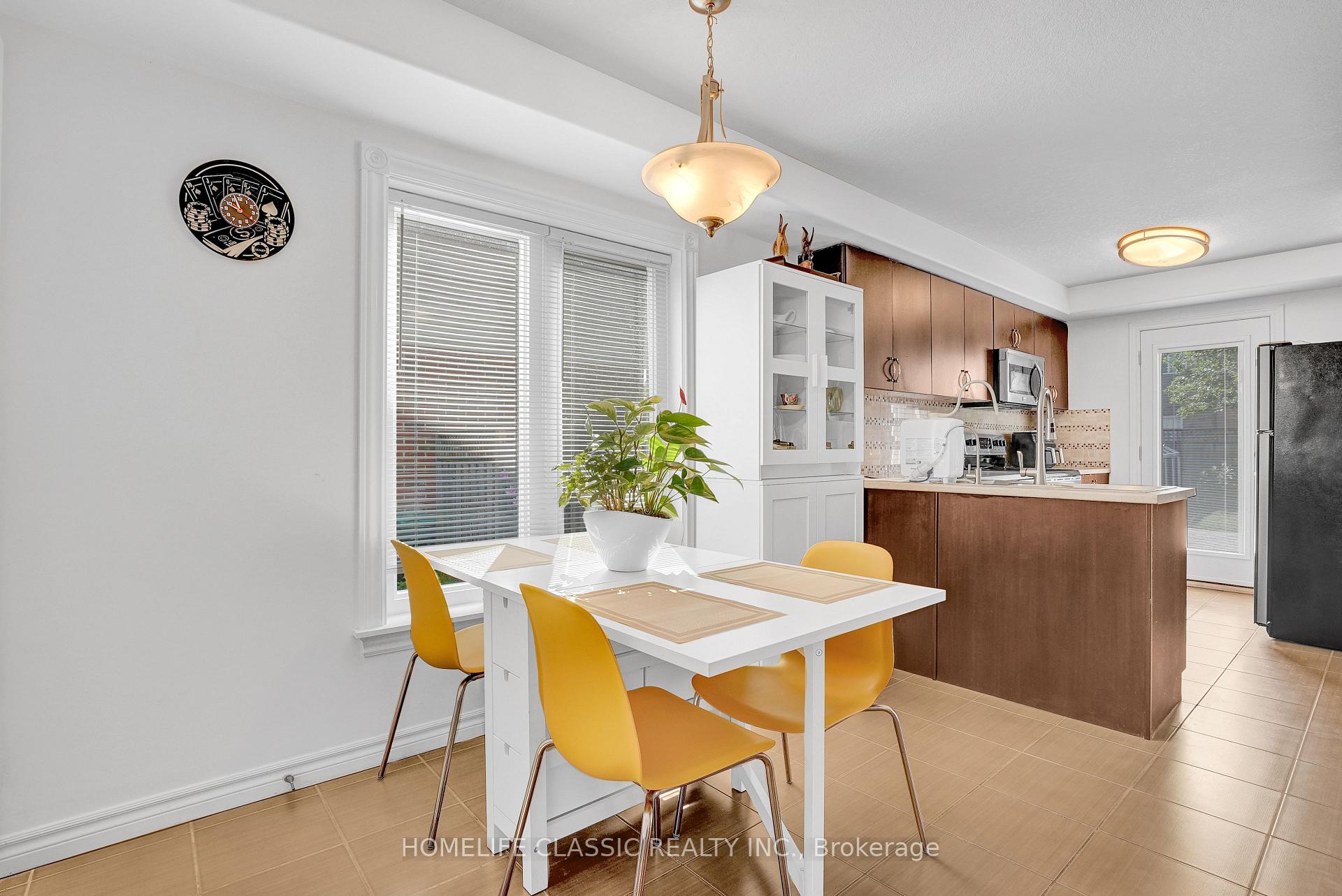 Photo 8 of 5 Irwin Crescent, New Tecumseth, Alliston — HOMEH