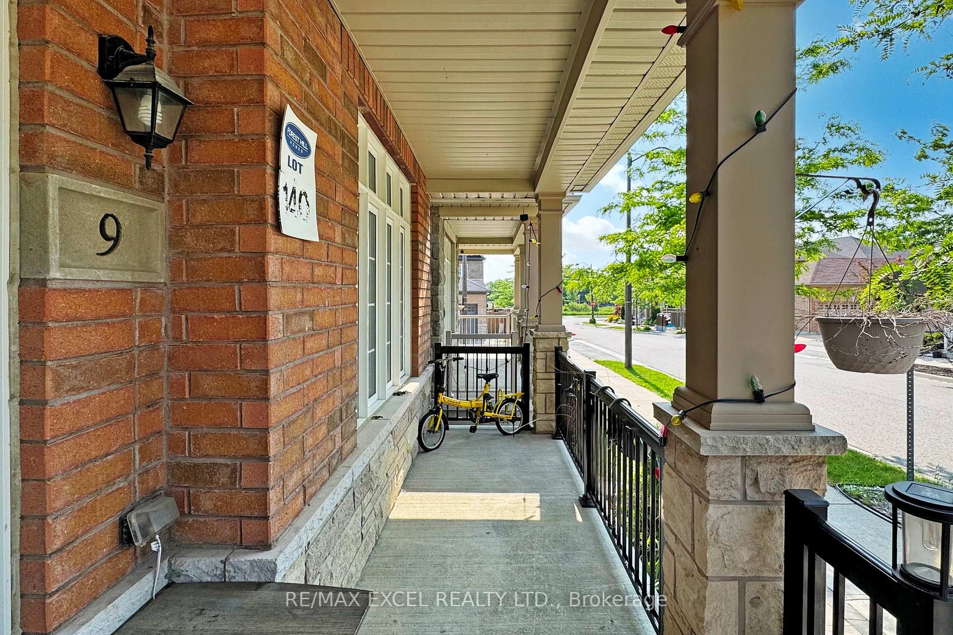 Photo 2 of 9 Sunnyside Hill Road, Markham, Cornell — HOMEH