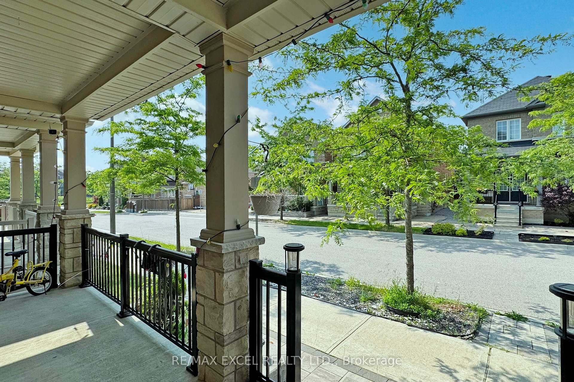 Photo 3 of 9 Sunnyside Hill Road, Markham, Cornell — HOMEH