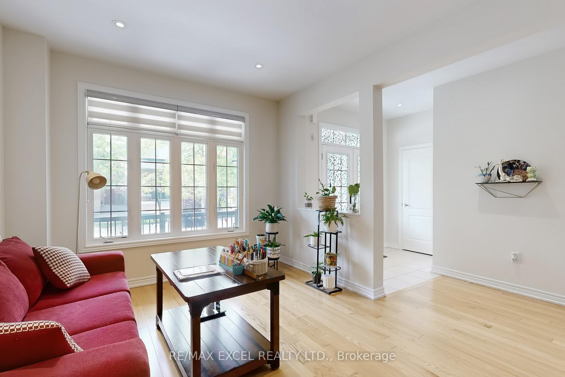 Photo 5 of 9 Sunnyside Hill Road, Markham, Cornell — HOMEH