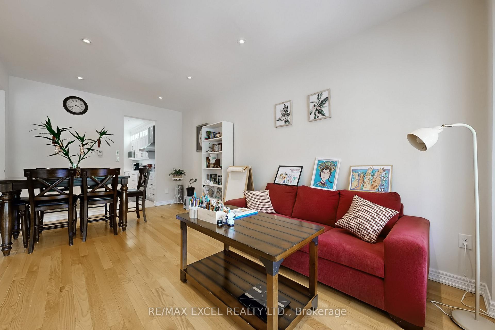 Photo 6 of 9 Sunnyside Hill Road, Markham, Cornell — HOMEH