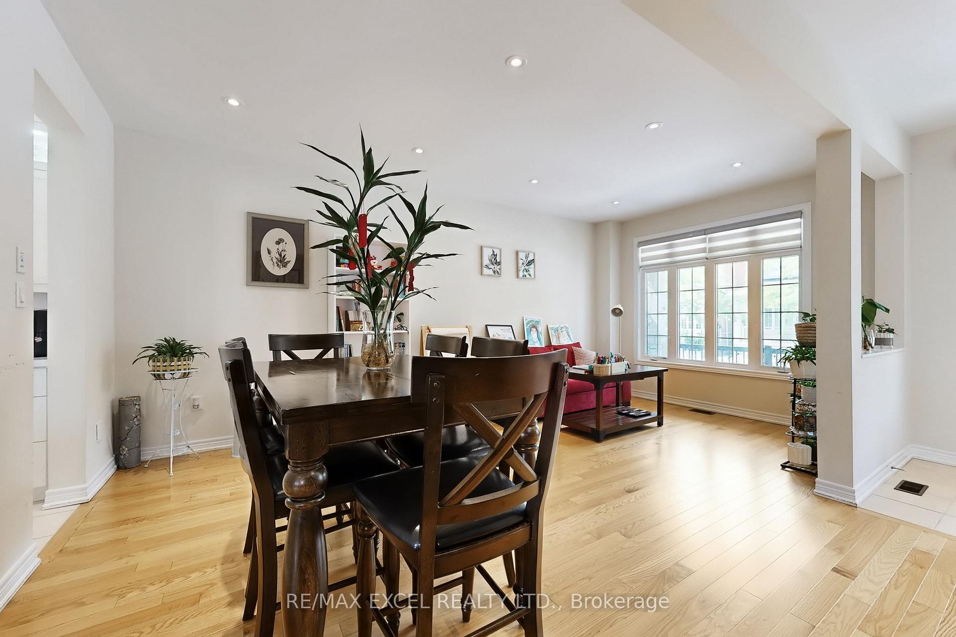 Photo 8 of 9 Sunnyside Hill Road, Markham, Cornell — HOMEH