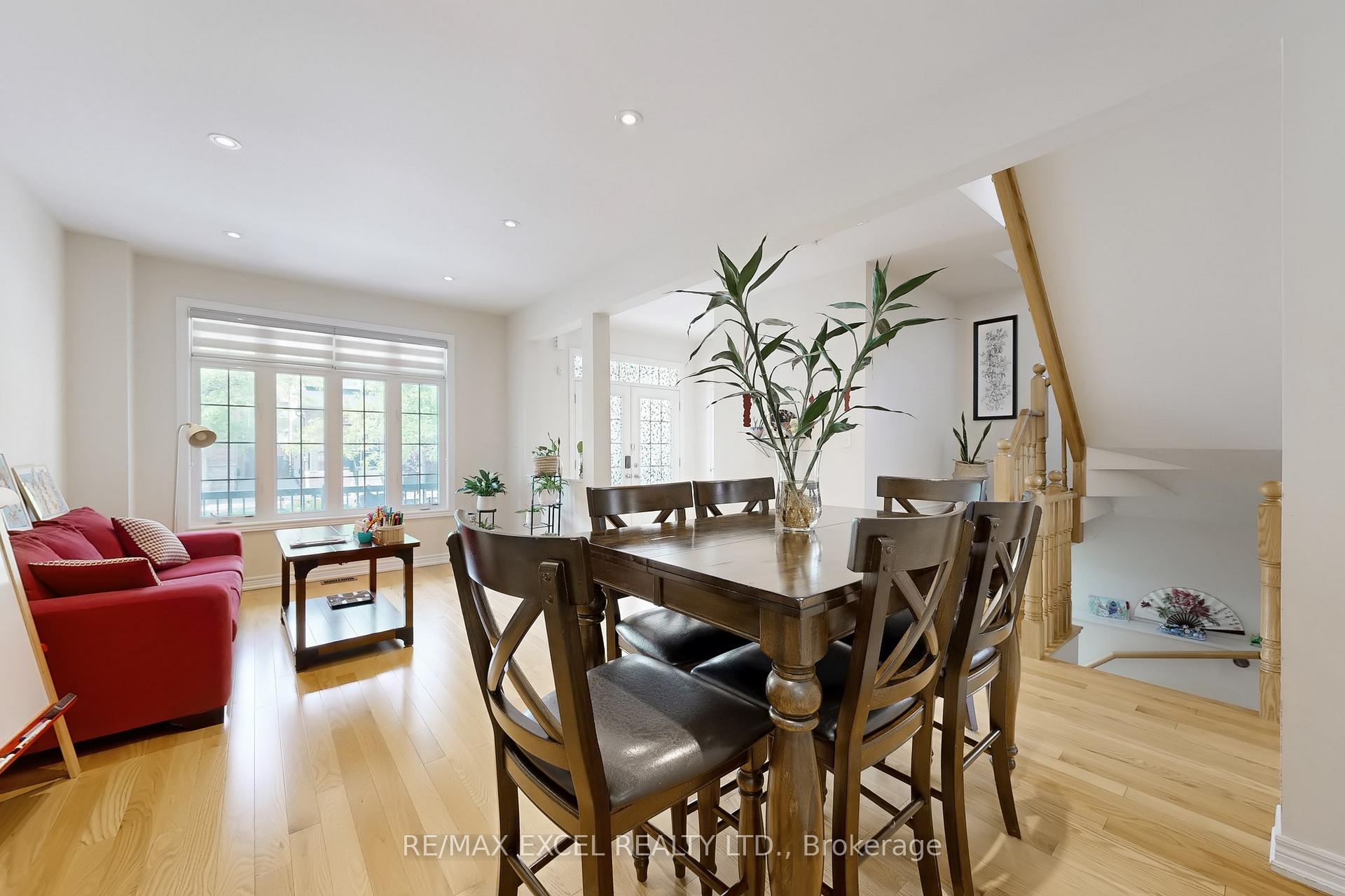 Photo 10 of 9 Sunnyside Hill Road, Markham, Cornell — HOMEH