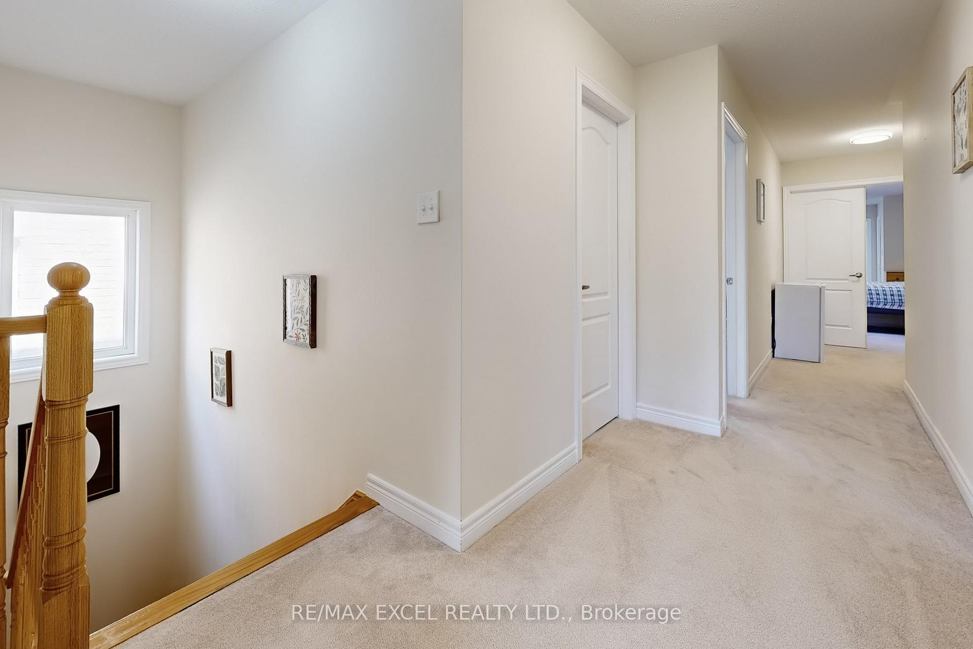 Photo 24 of 9 Sunnyside Hill Road, Markham, Cornell — HOMEH
